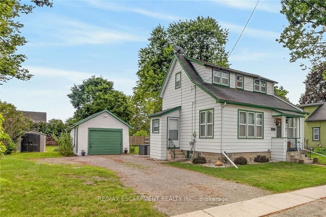 176 Cross Street E