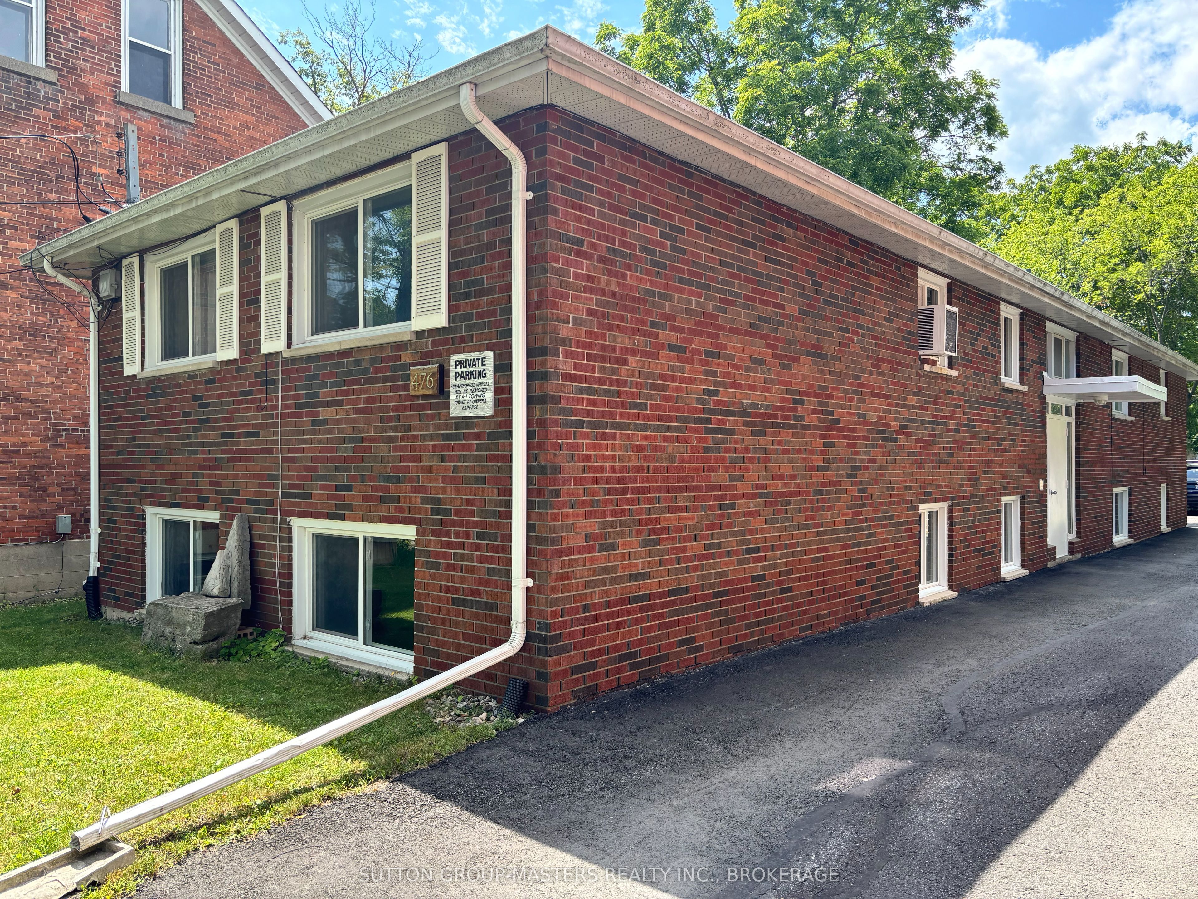 476 Albert Street Property Photo 28