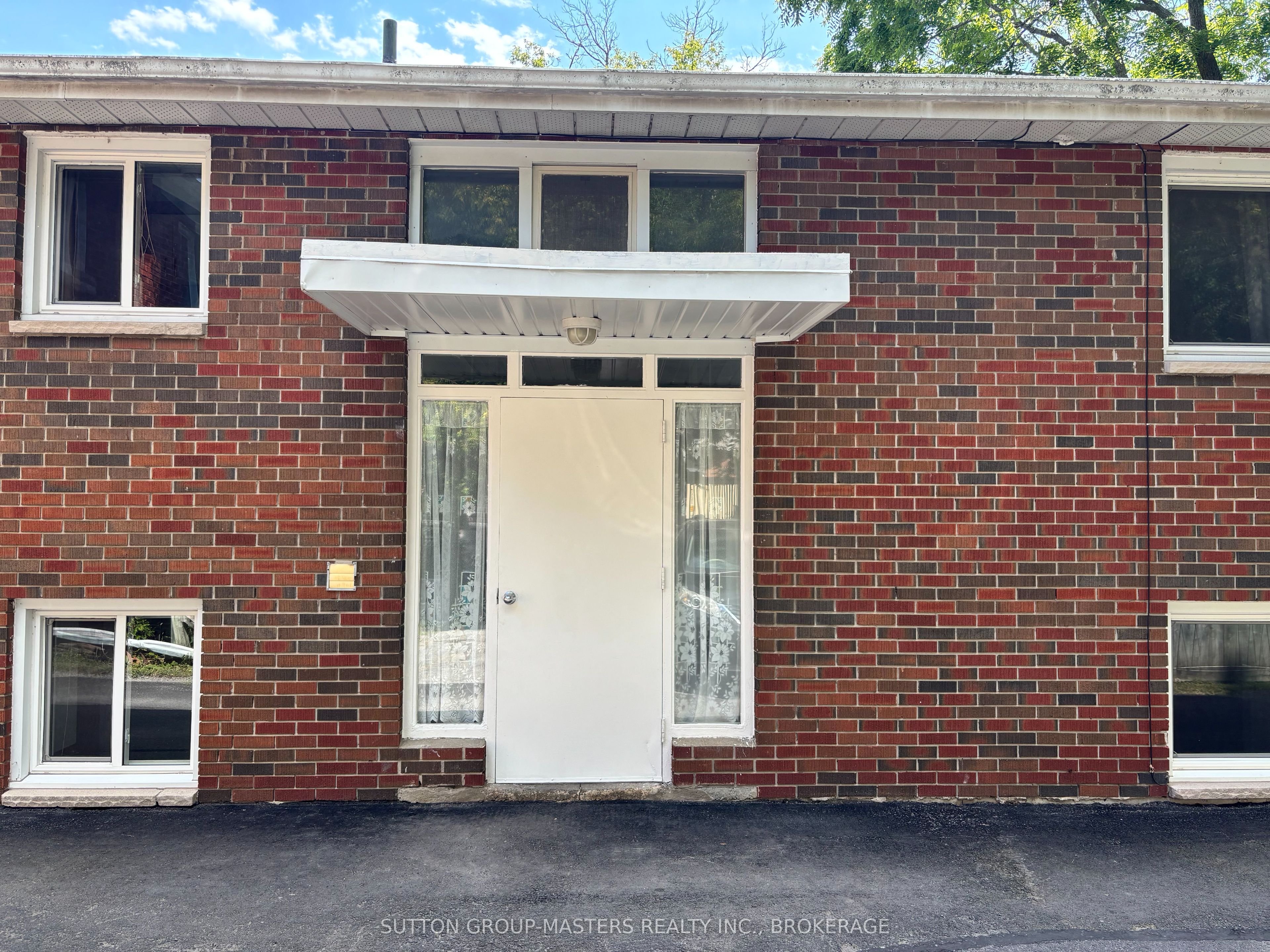 476 Albert Street Property Photo 29