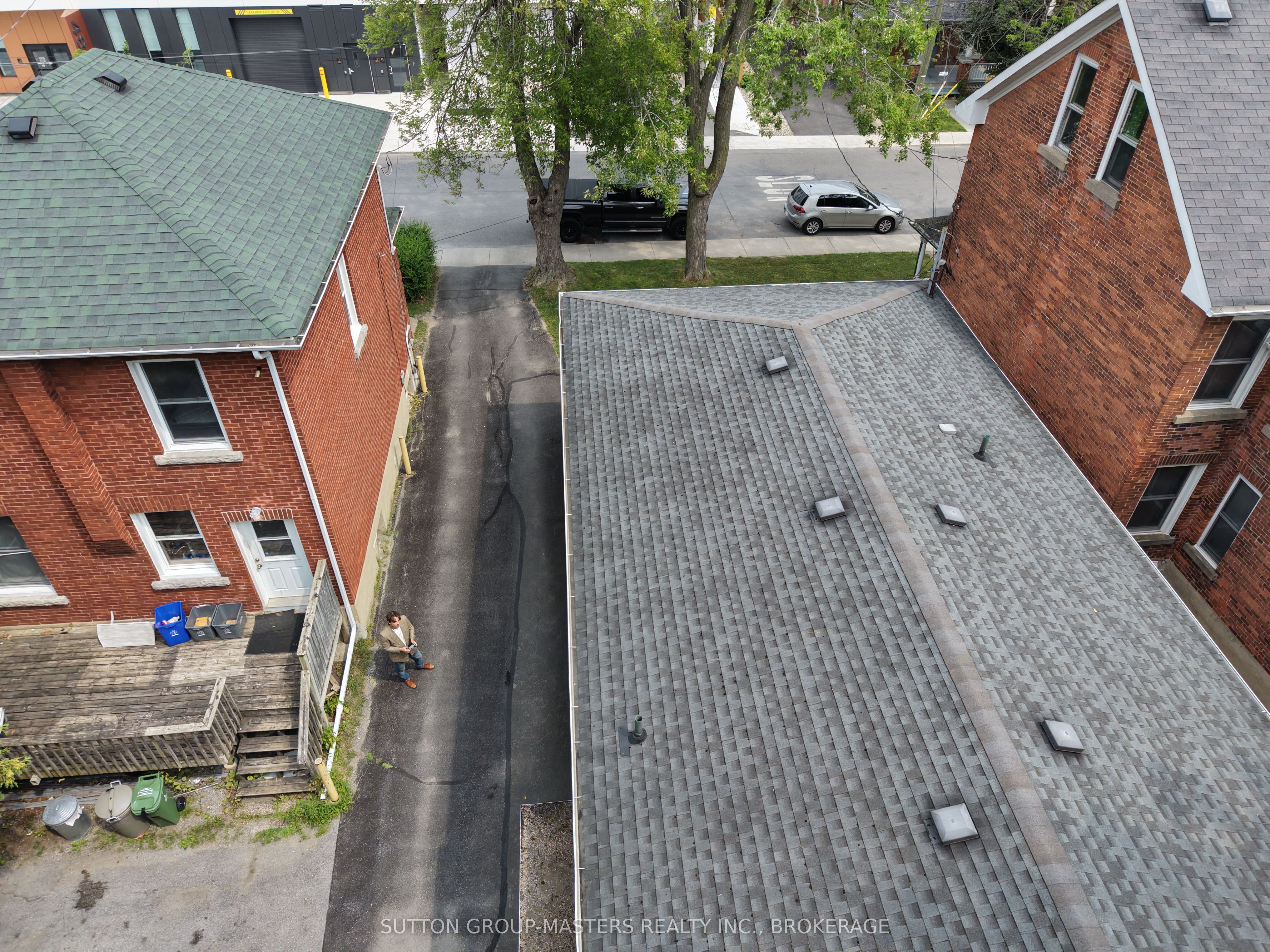 476 Albert Street Property Photo 37