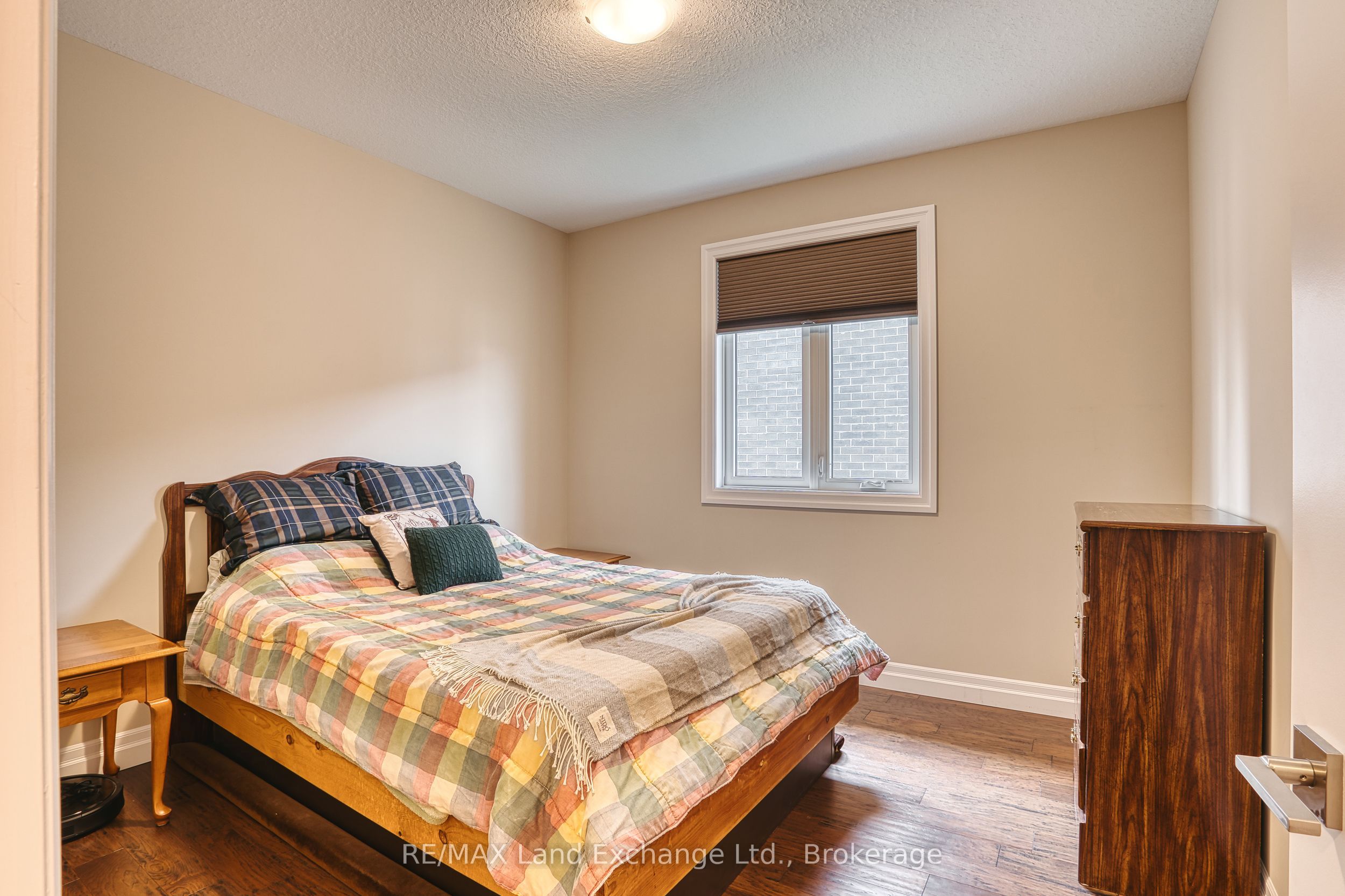 471 Devonshire Road Property Photo 8
