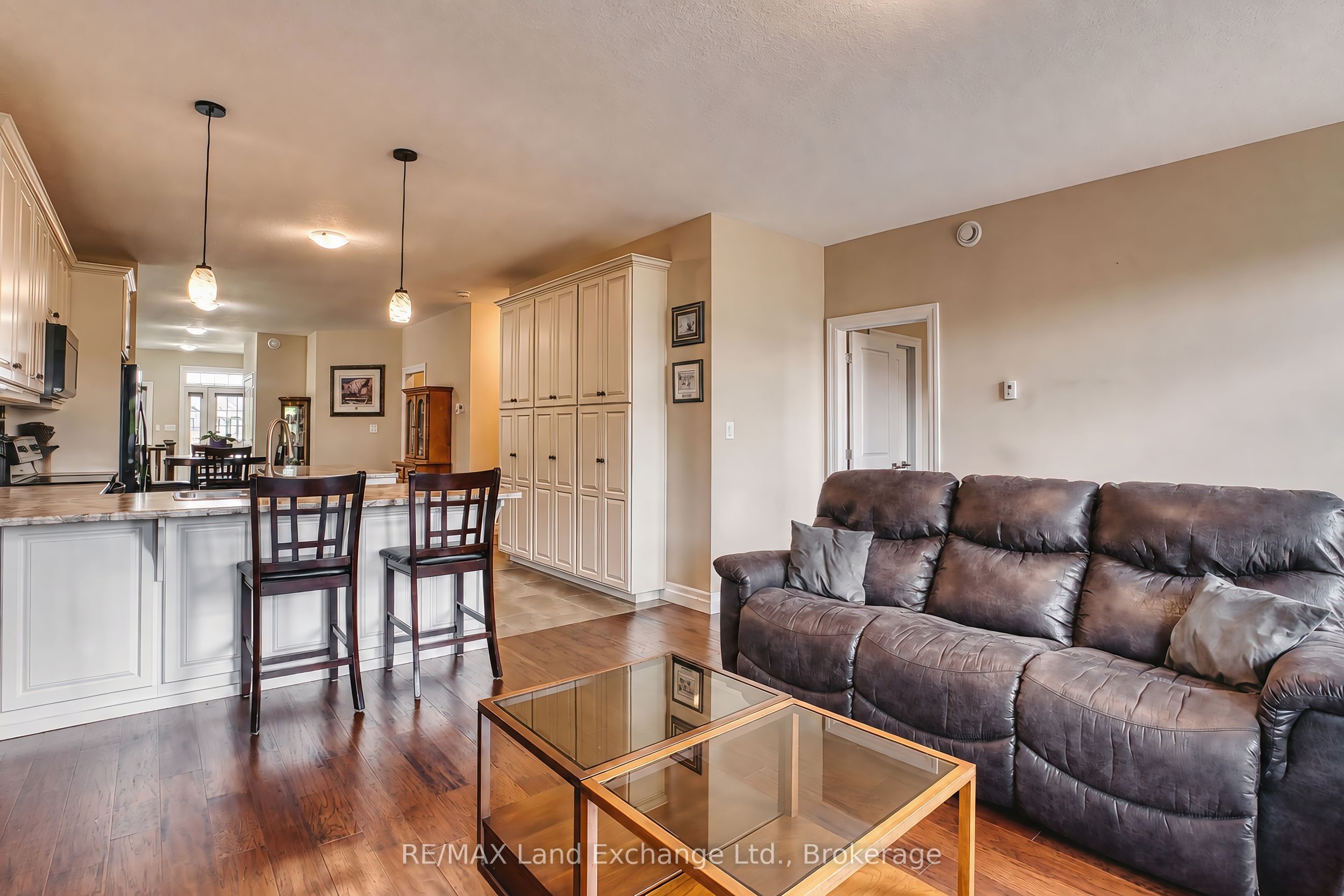 471 Devonshire Road Property Photo 18