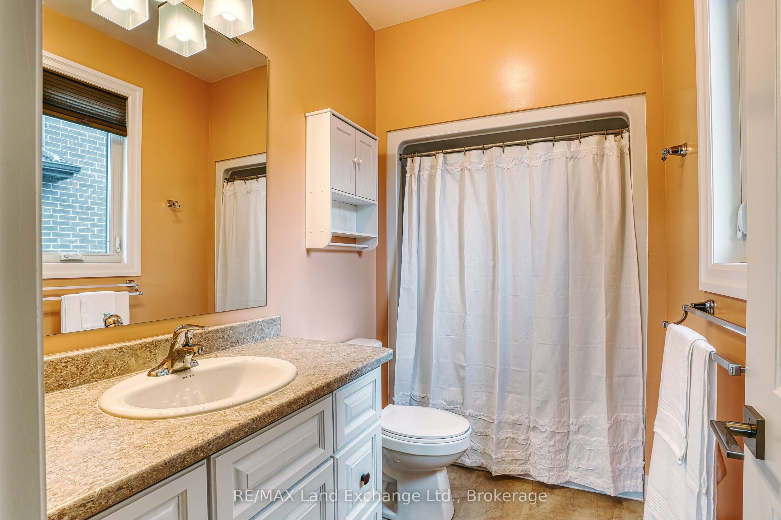 471 Devonshire Road Property Photo 22