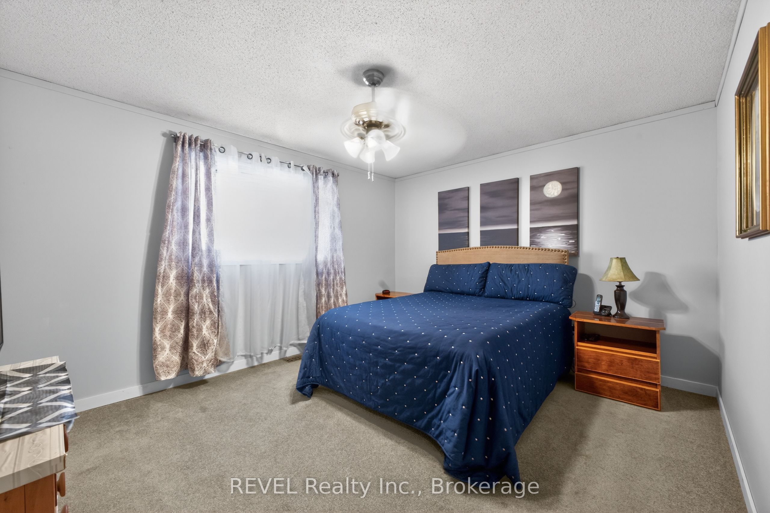 698 Daytona Drive Property Photo 16
