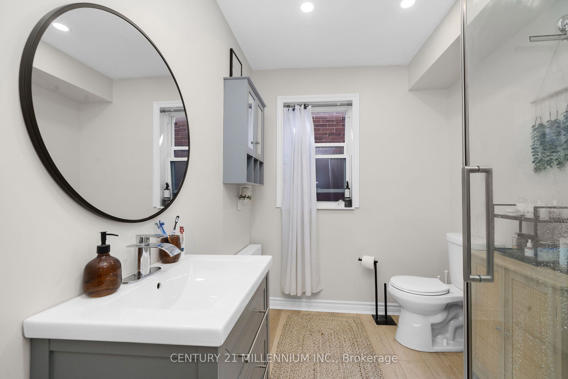 52 Main Street Property Photo 29