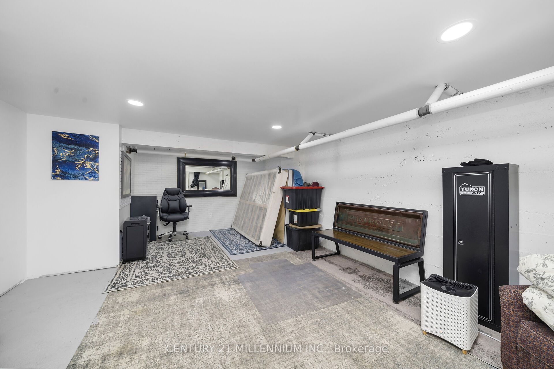 52 Main Street Property Photo 36
