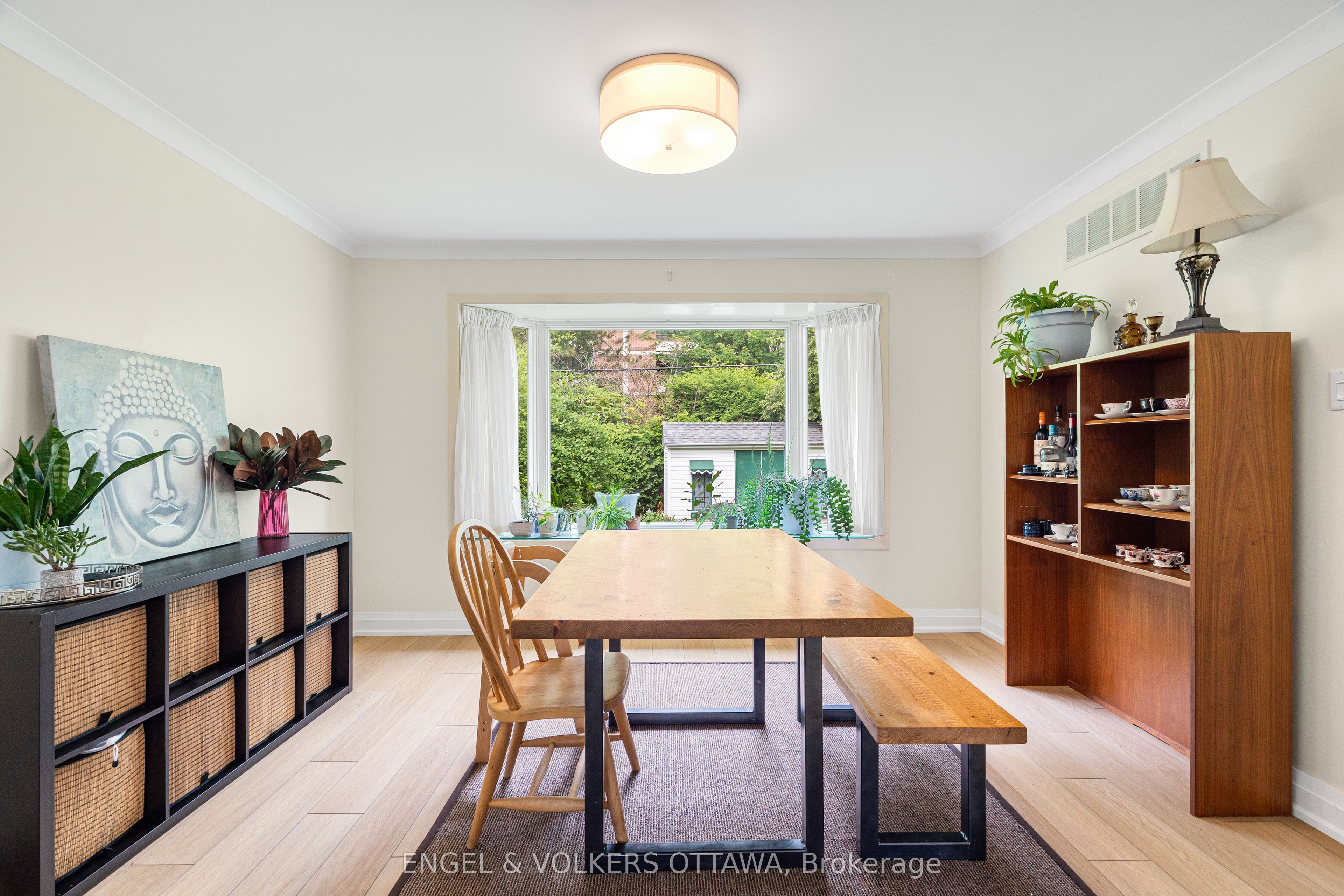 2343 Whitehaven Crescent Property Photo 12