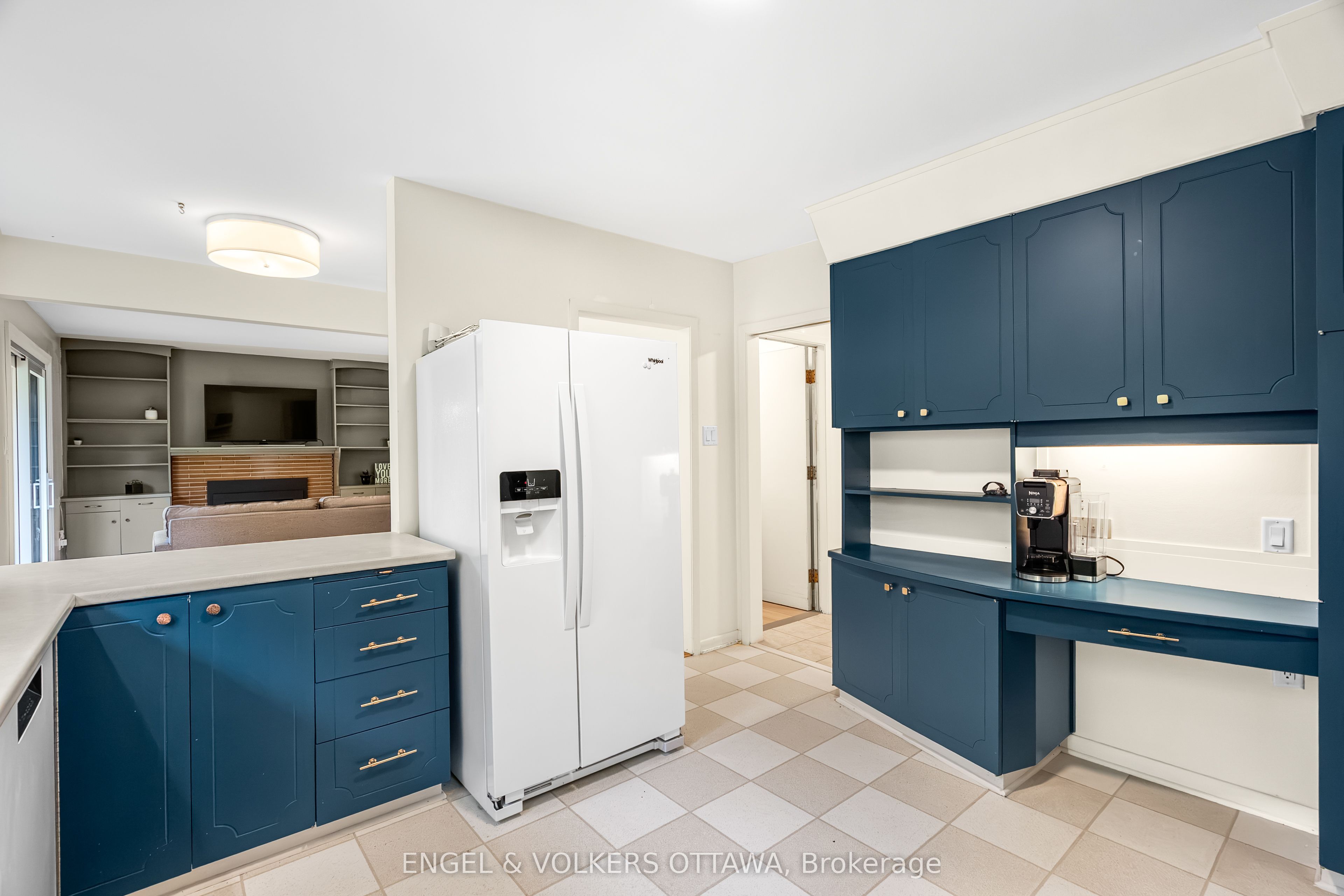 2343 Whitehaven Crescent Property Photo 18
