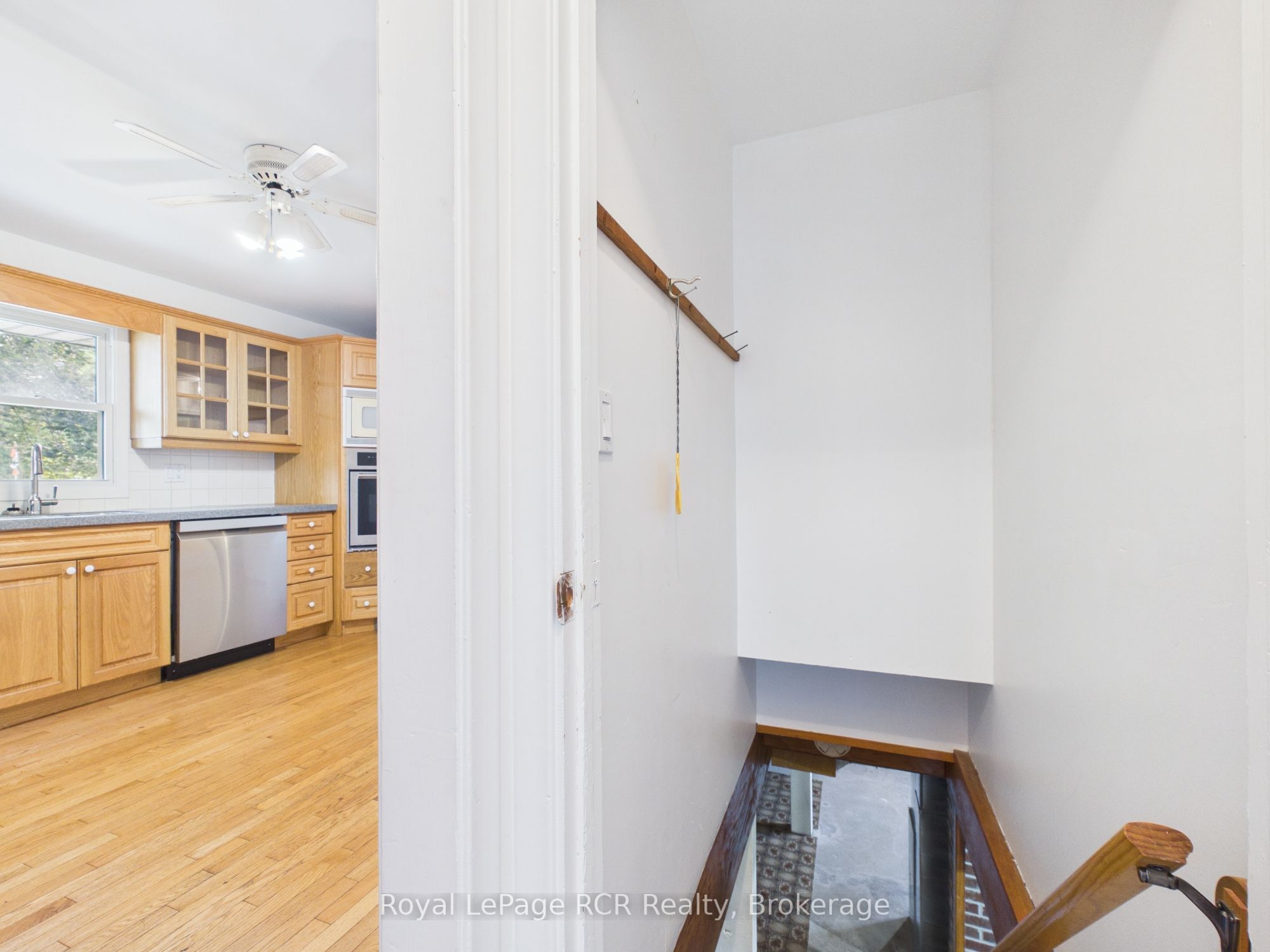 30 Mark Street E Property Photo 23