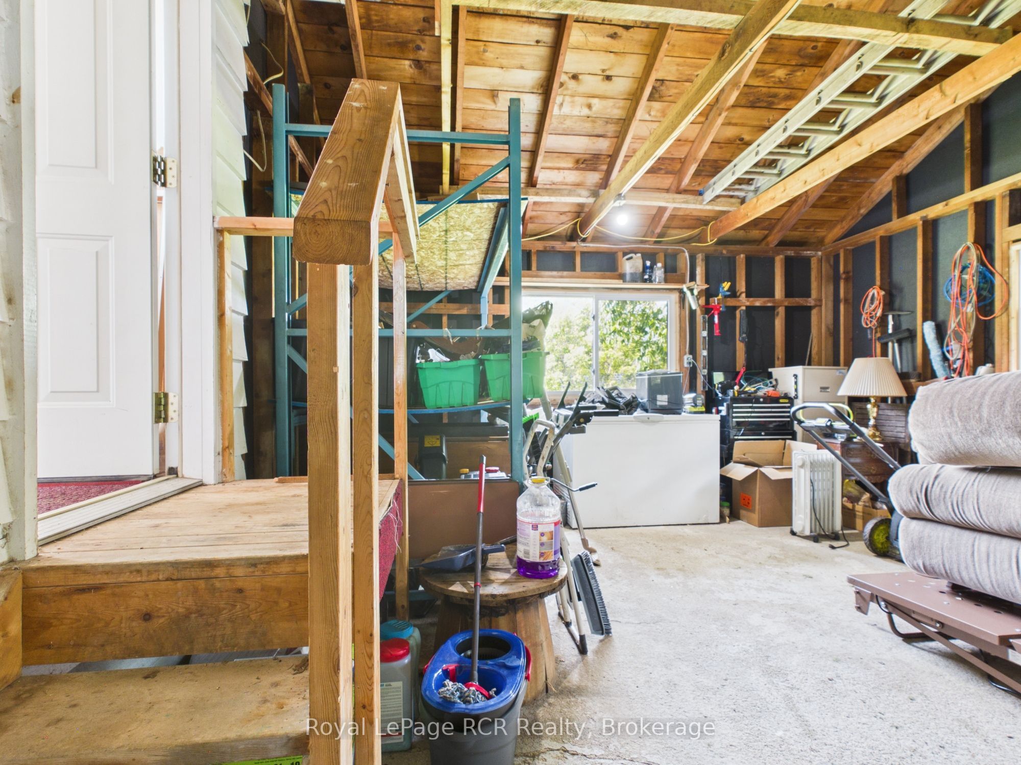 30 Mark Street E Property Photo 32