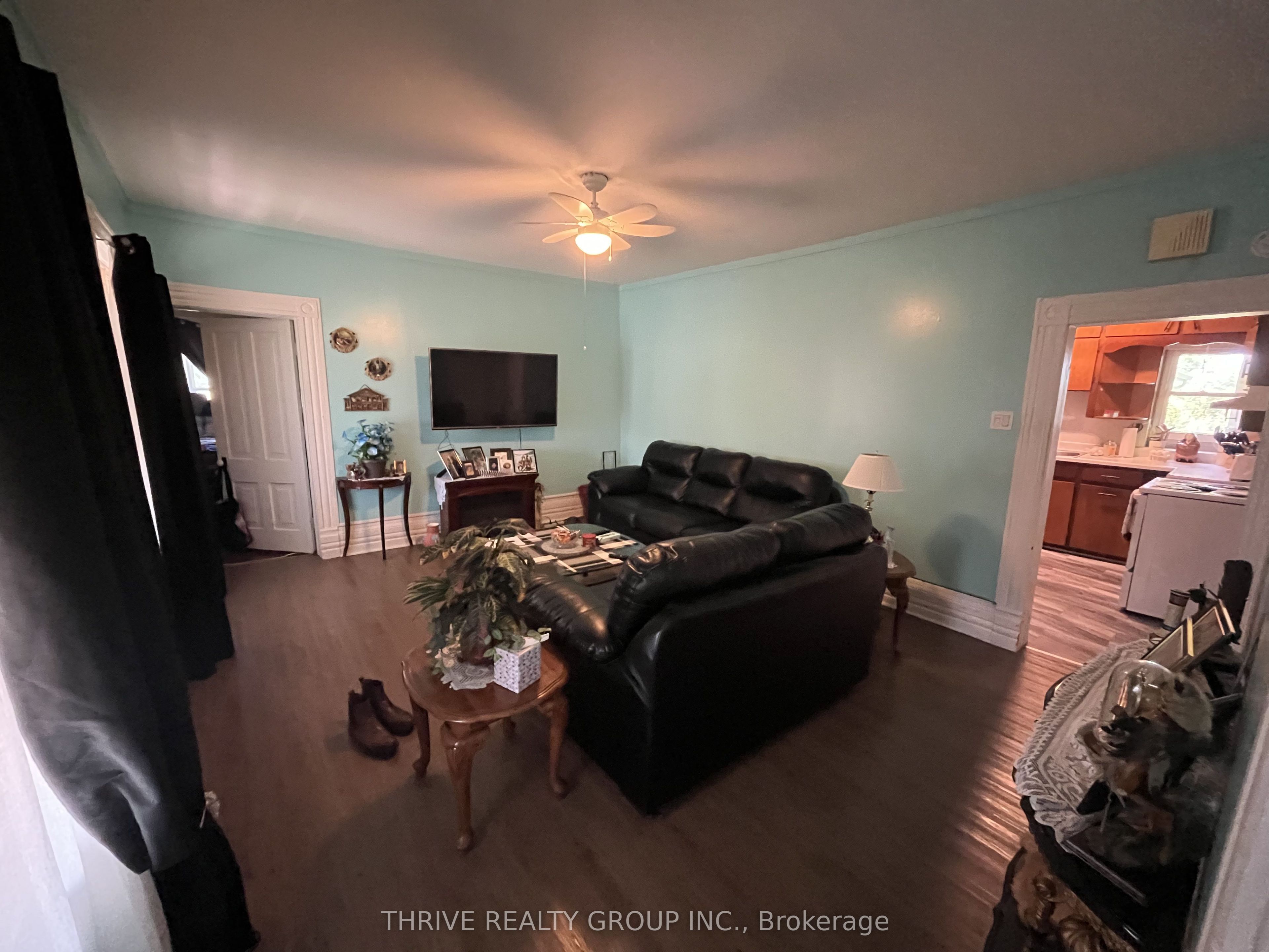 6692 Longwoods Road Property Photo 6