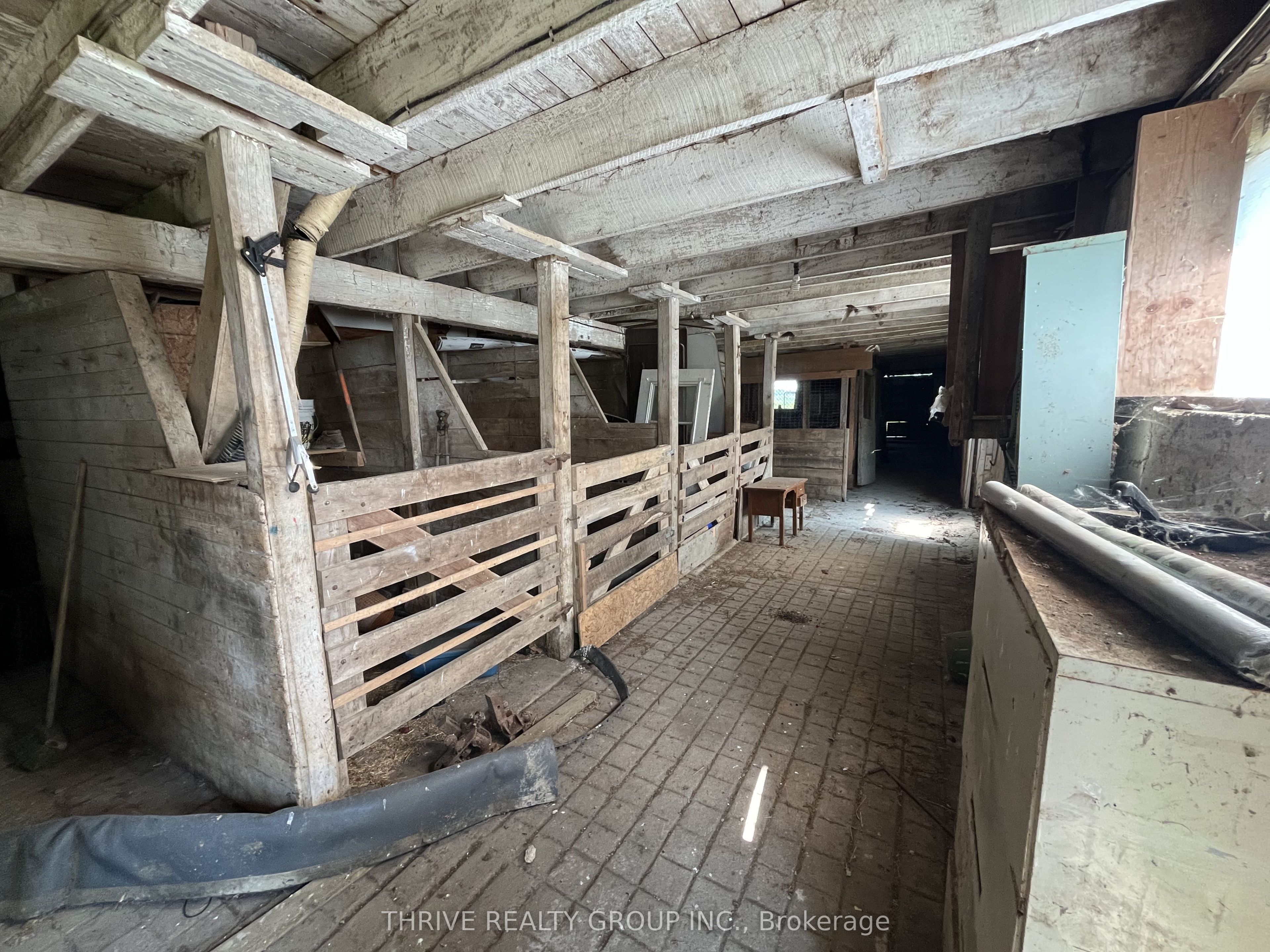 6692 Longwoods Road Property Photo 13