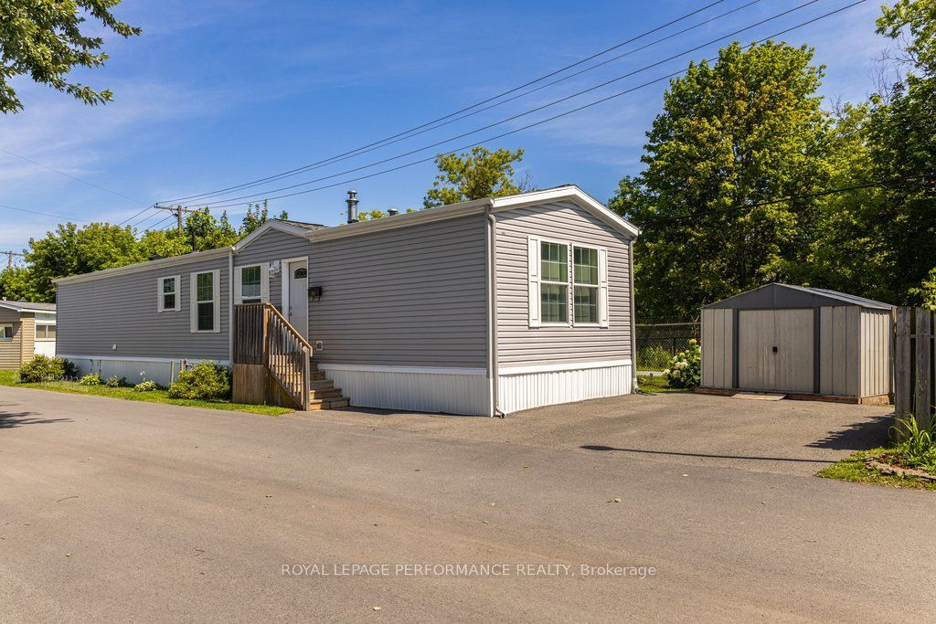 16 Eastgate Avenue Property Photo 3