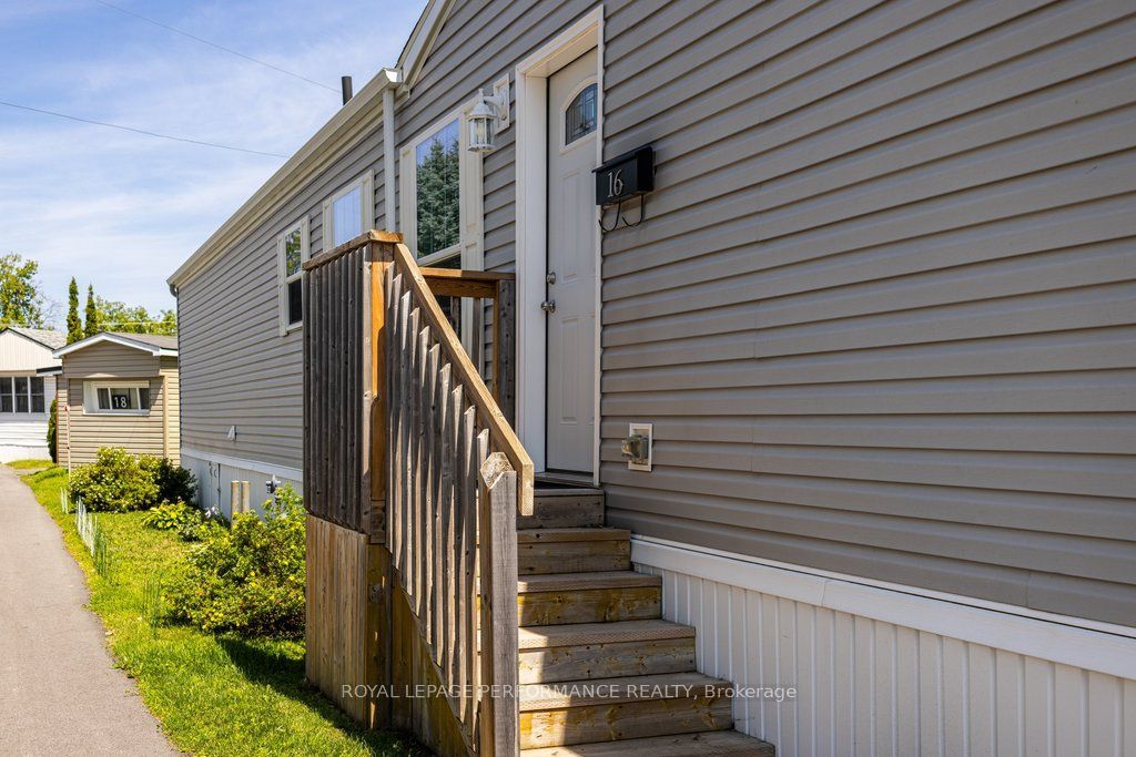 16 Eastgate Avenue Property Photo 5