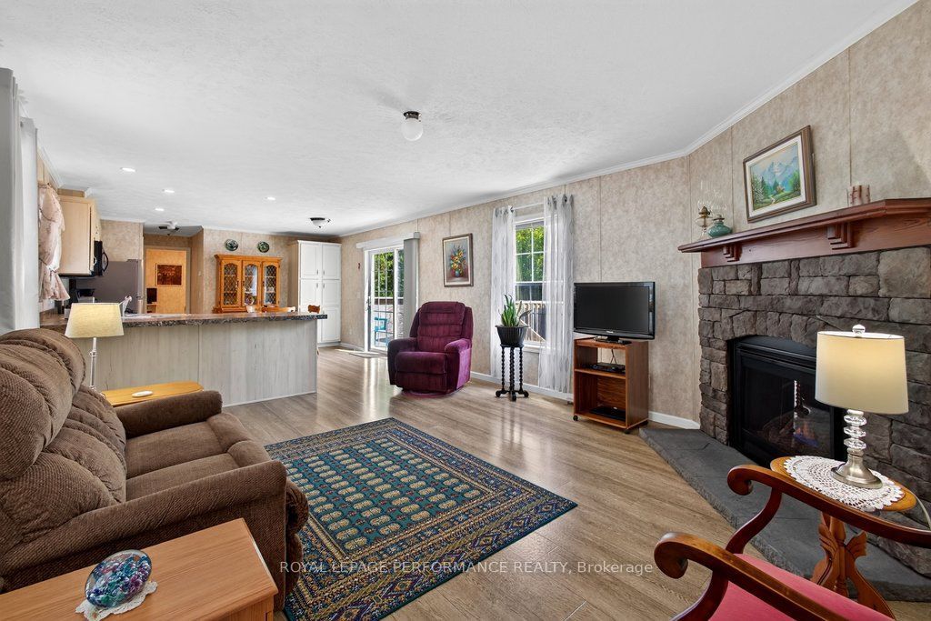 16 Eastgate Avenue Property Photo 7