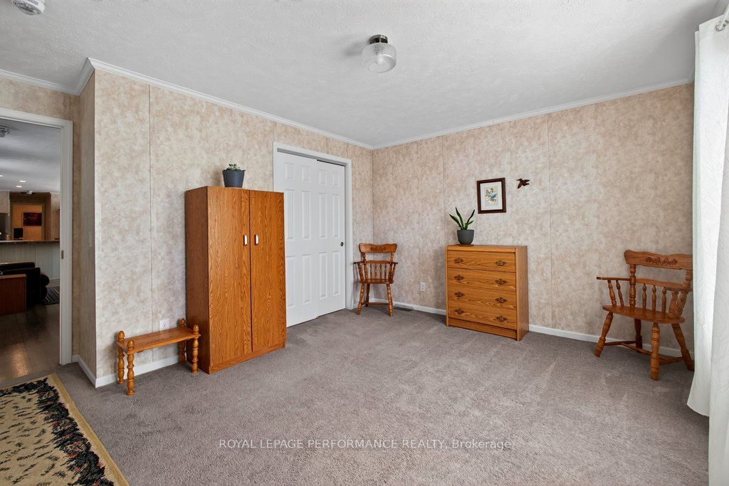 16 Eastgate Avenue Property Photo 26