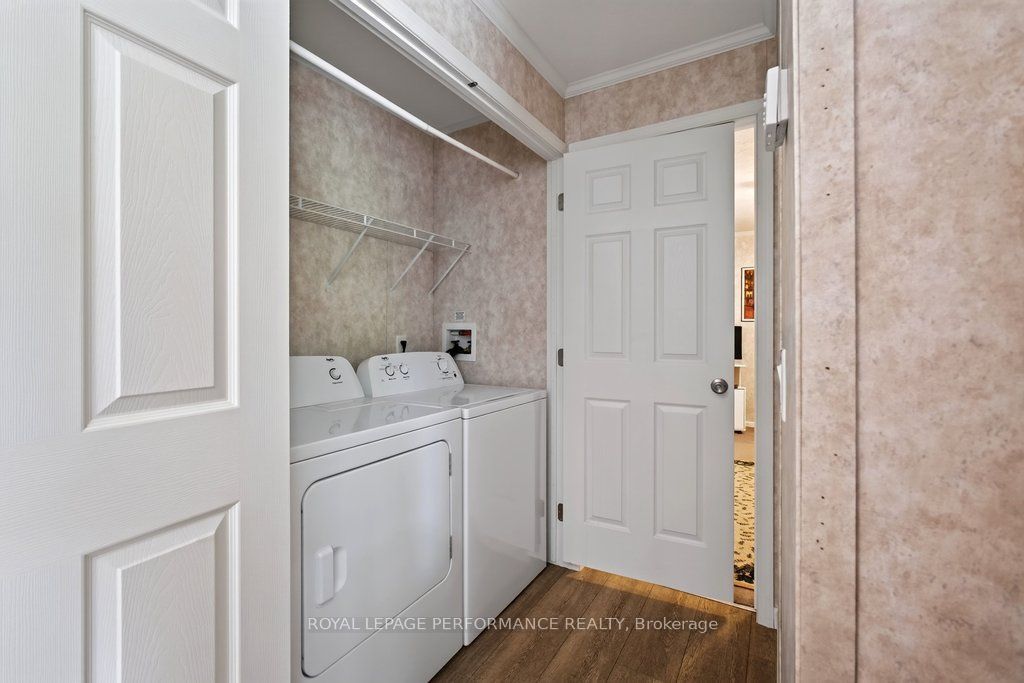 16 Eastgate Avenue Property Photo 31