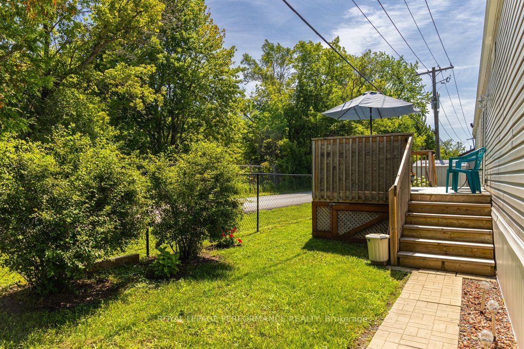 16 Eastgate Avenue Property Photo 38