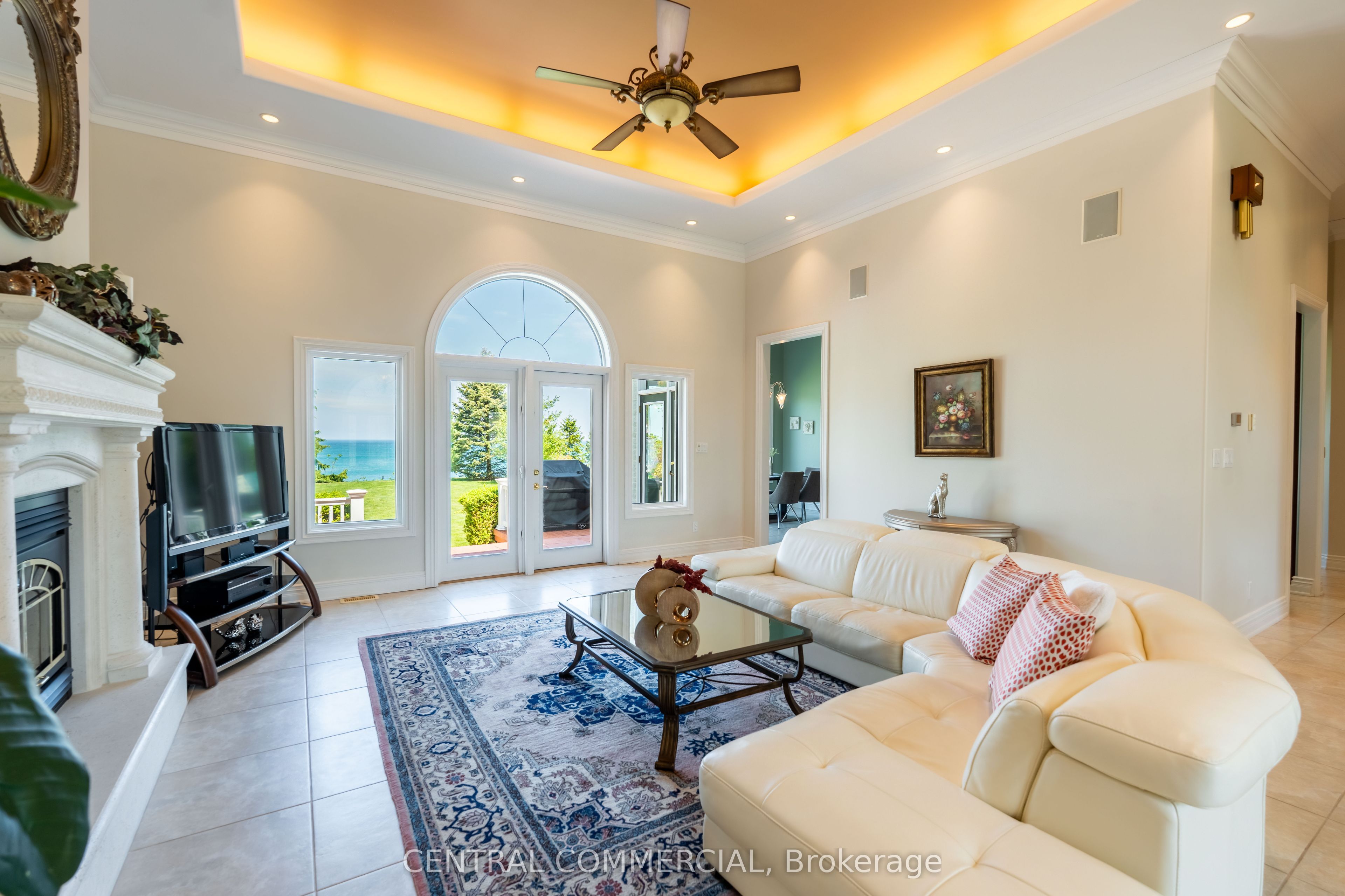 4266 Bluepoint Drive Property Photo 15