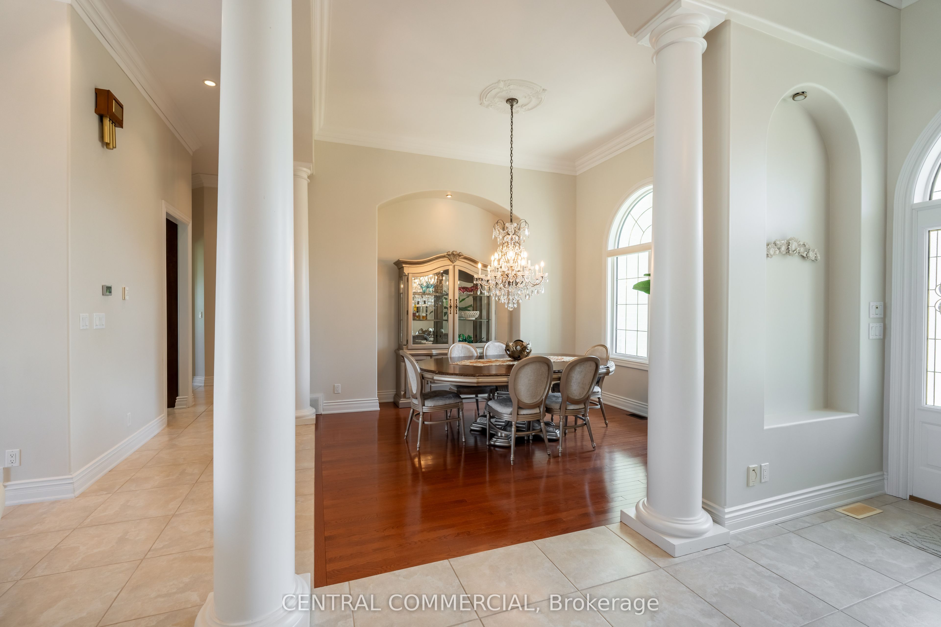 4266 Bluepoint Drive Property Photo 18