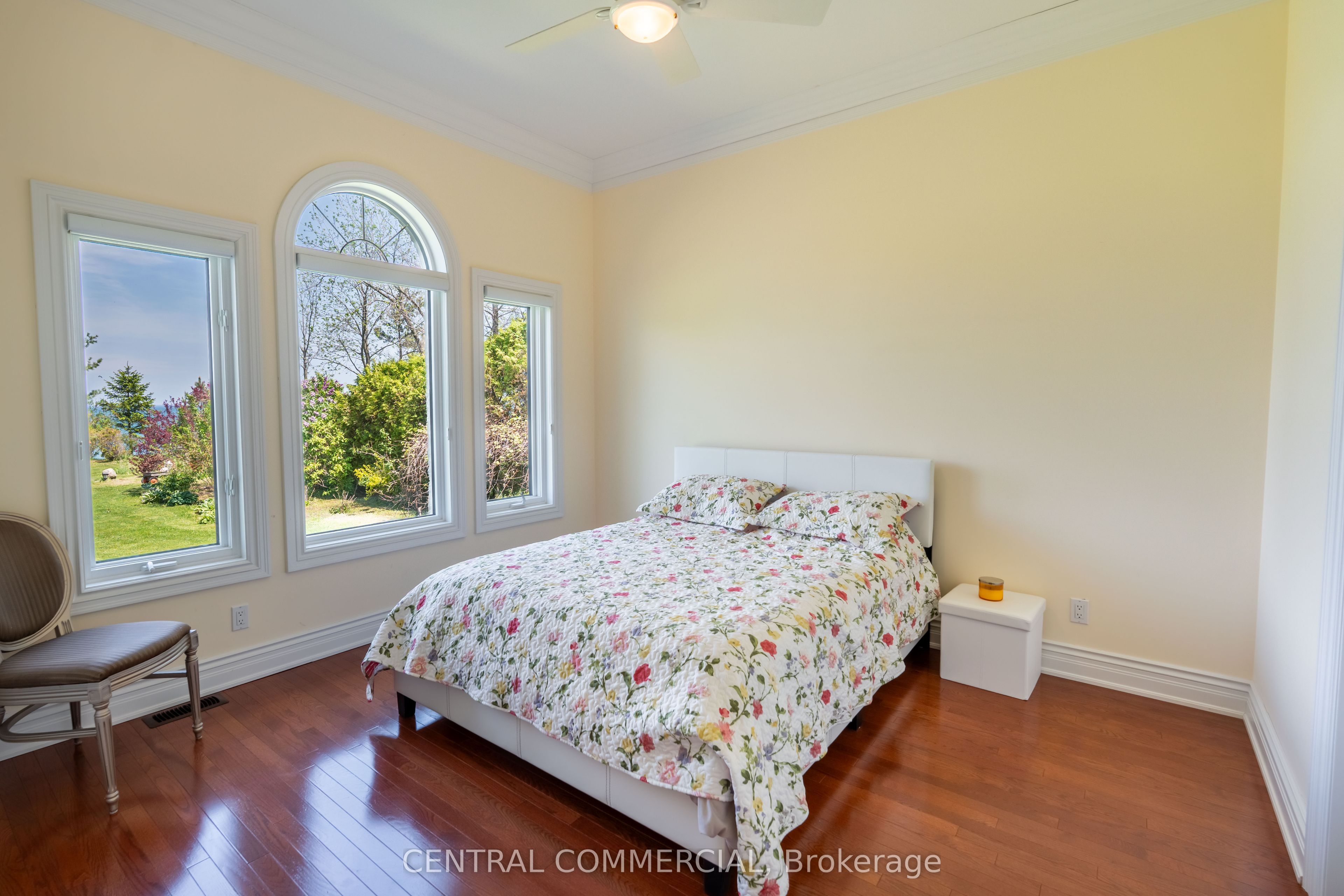 4266 Bluepoint Drive Property Photo 32