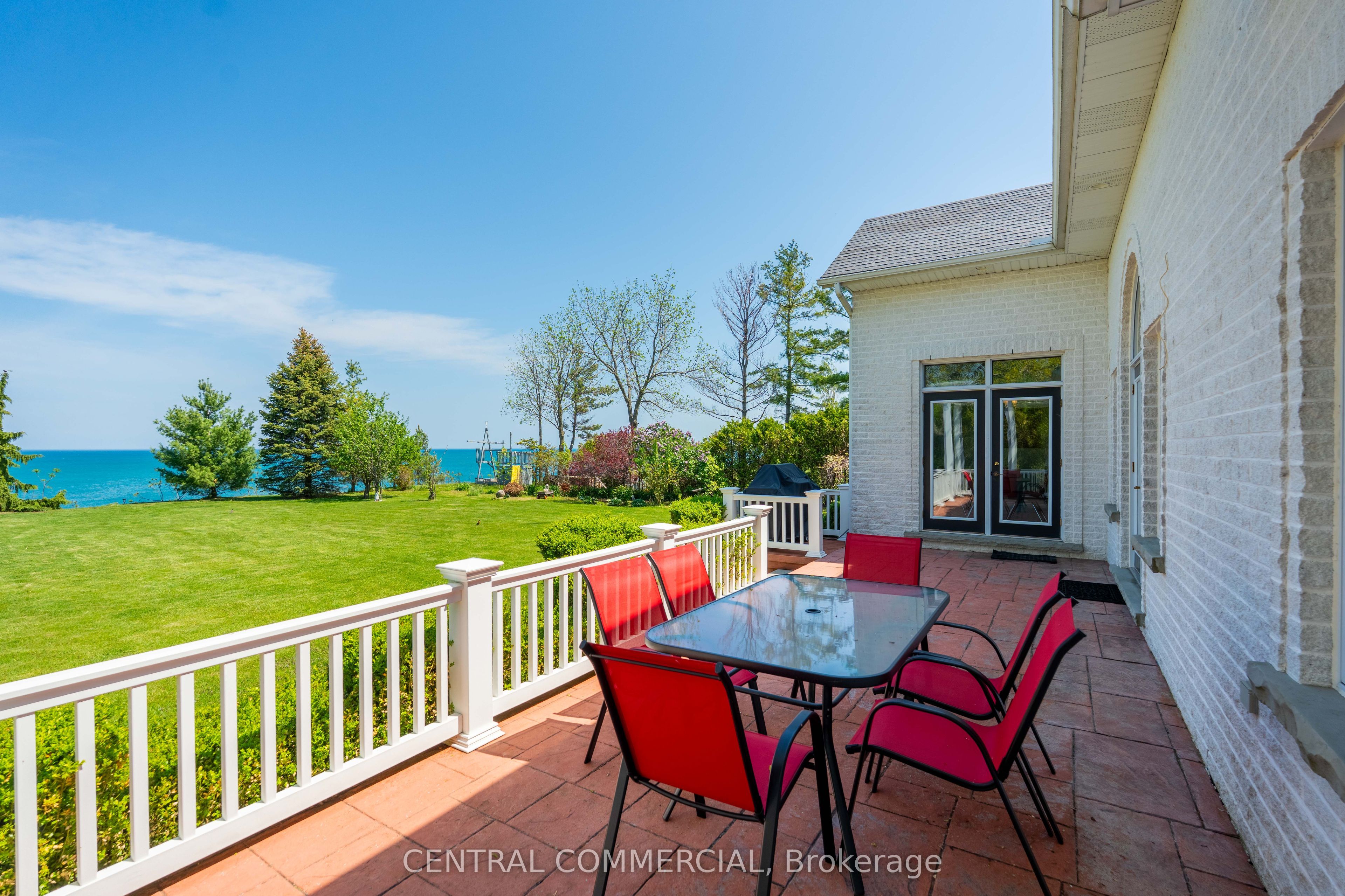 4266 Bluepoint Drive Property Photo 46