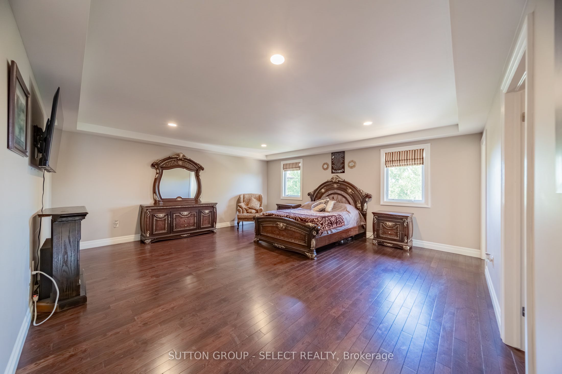 2229 Cardinal Court Property Photo 14