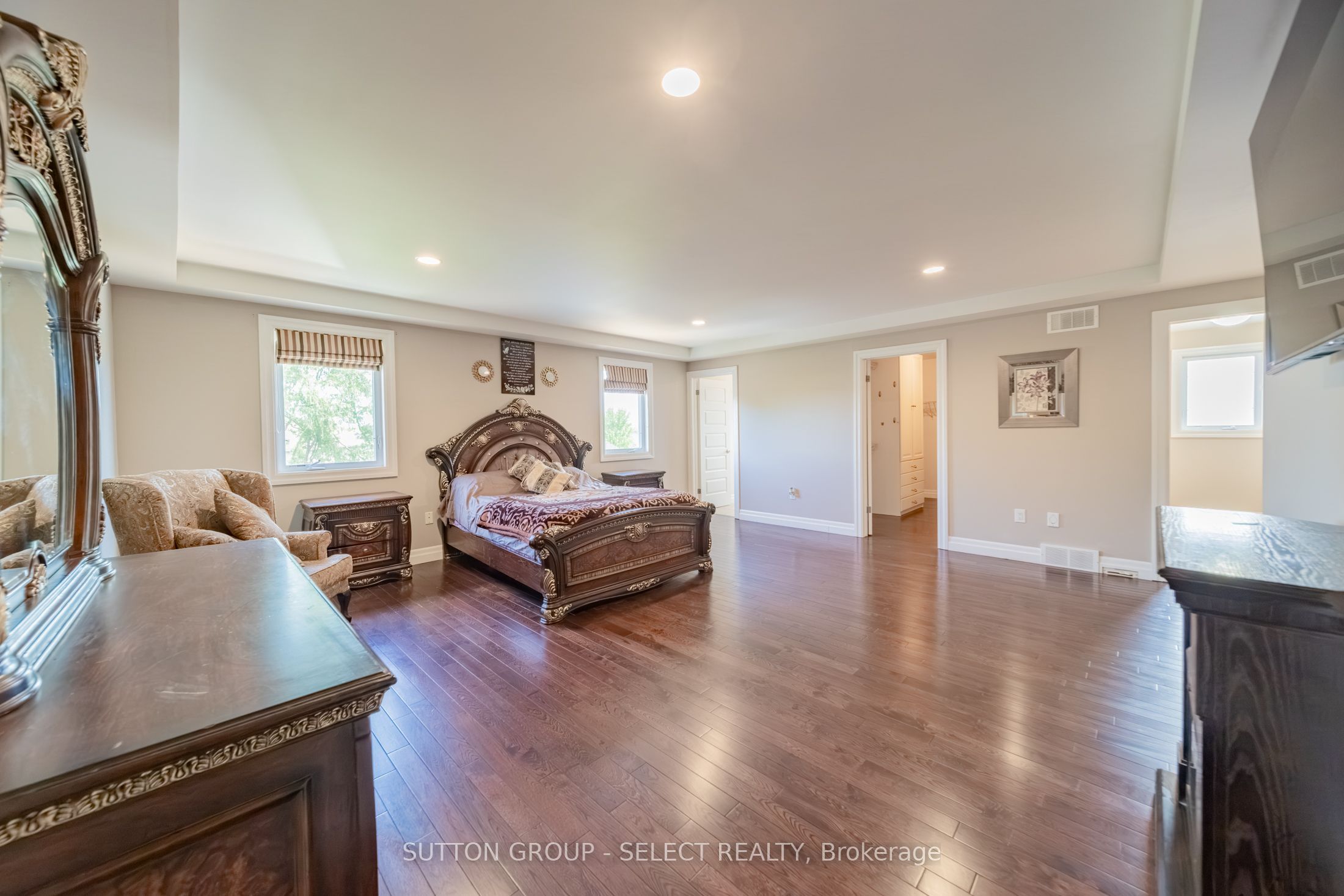 2229 Cardinal Court Property Photo 15