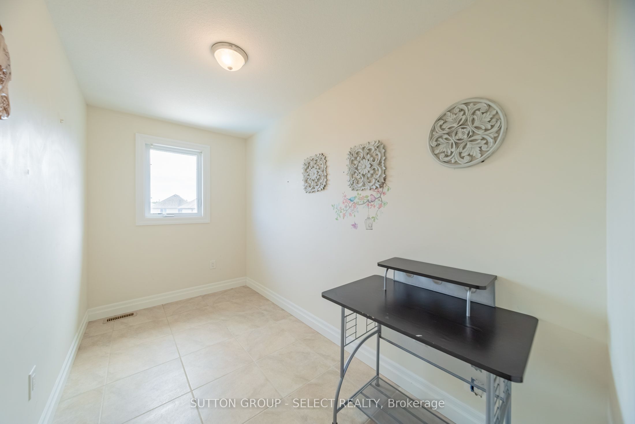 2229 Cardinal Court Property Photo 18