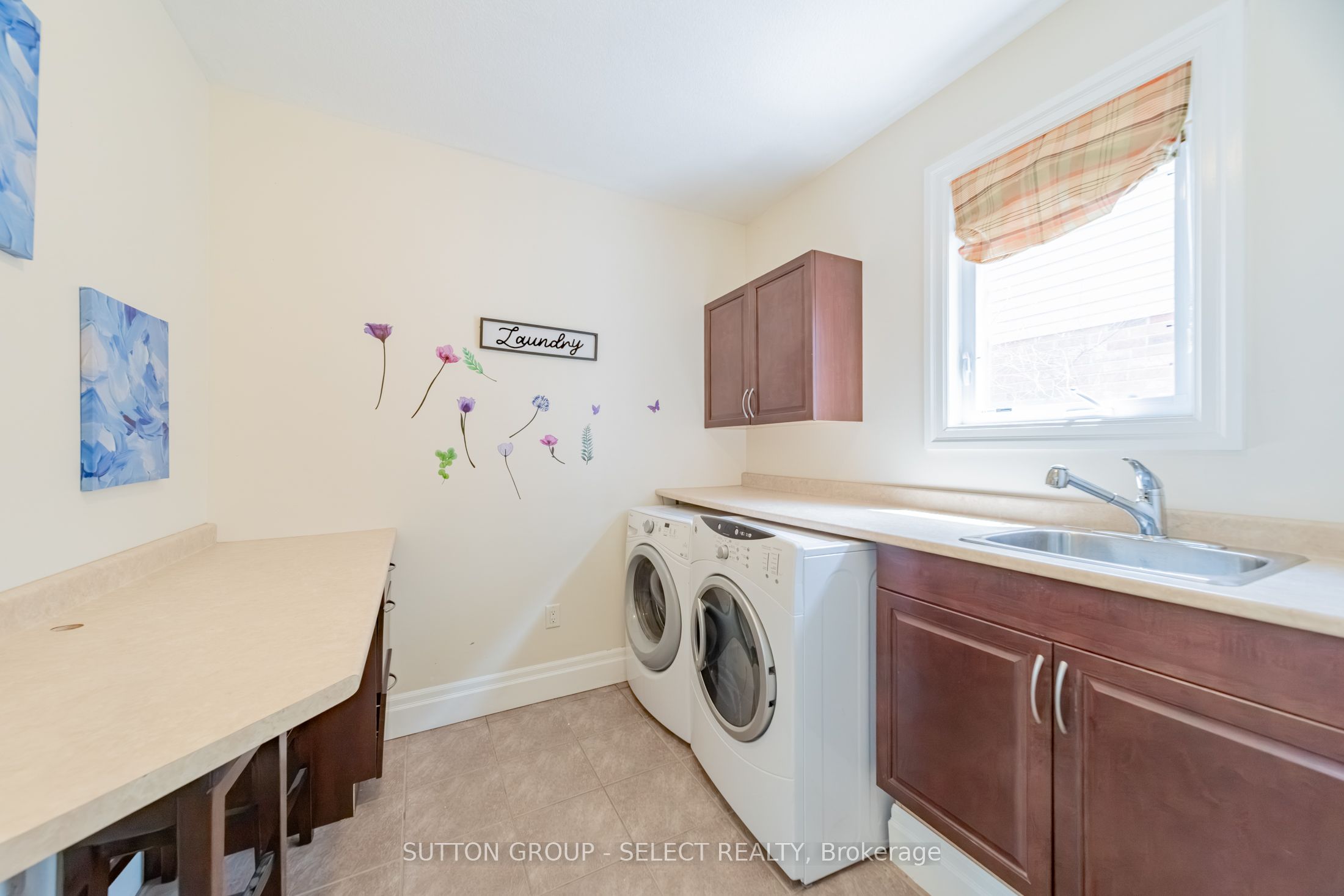 2229 Cardinal Court Property Photo 25