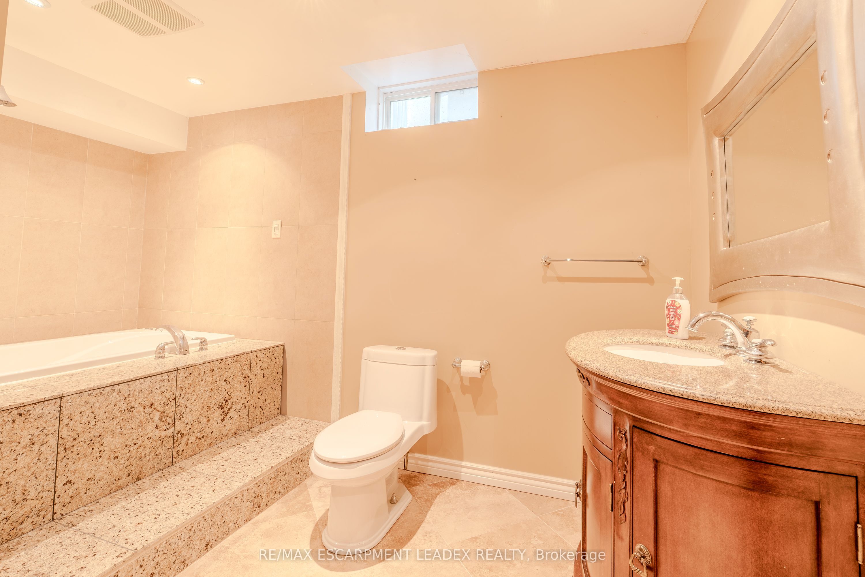 79 Moorland Crescent Property Photo 34