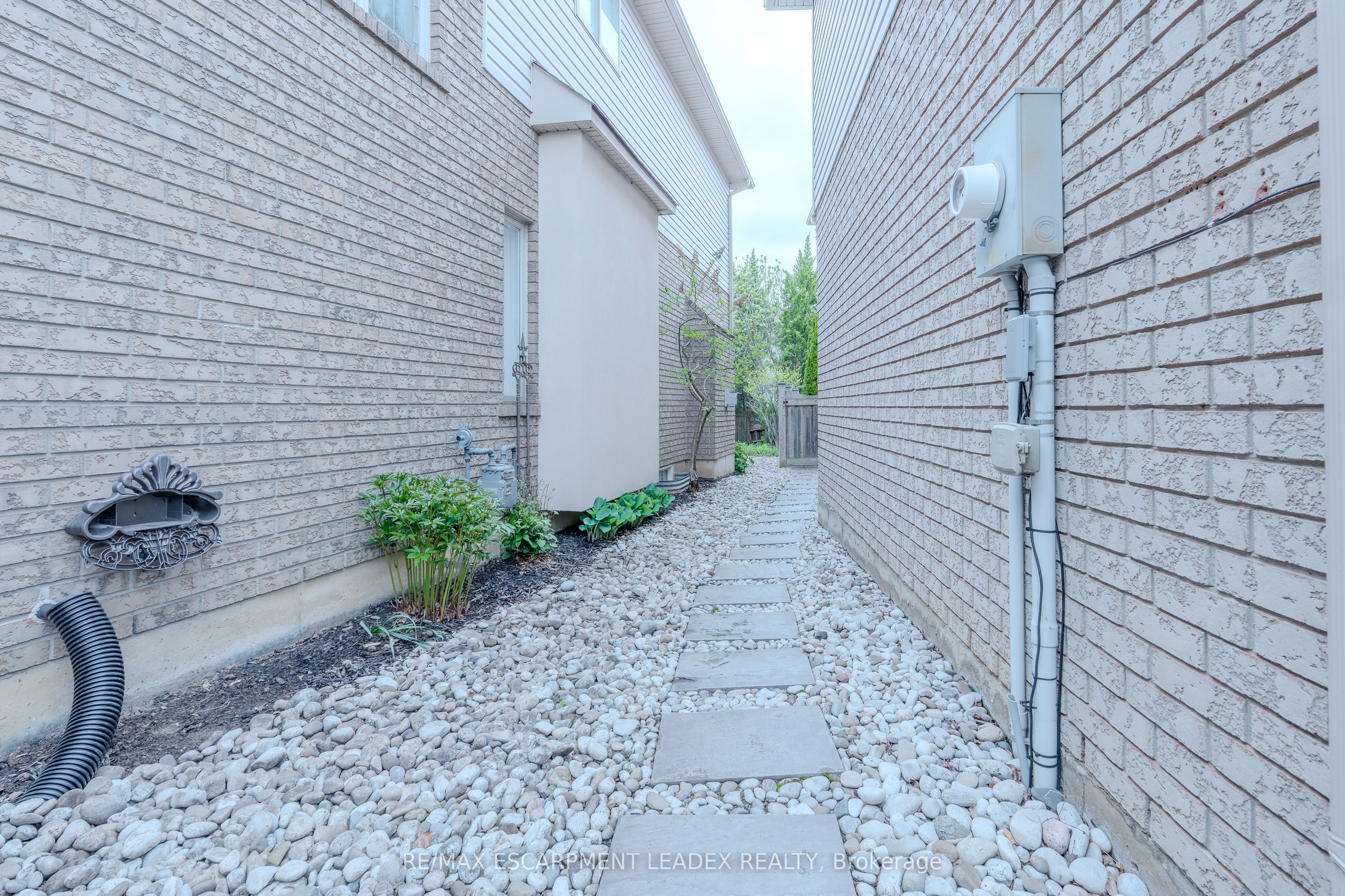 79 Moorland Crescent Property Photo 38