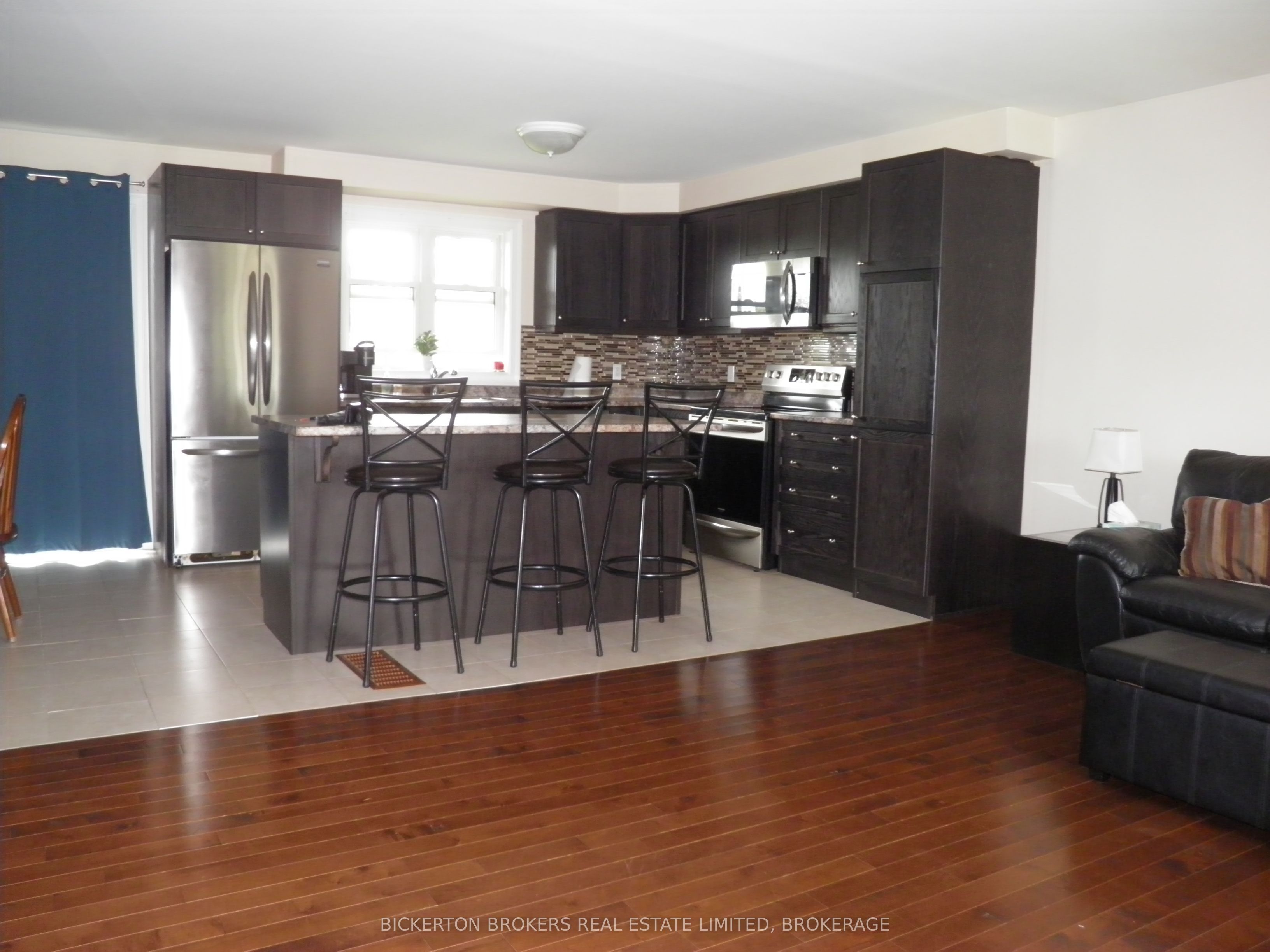 21 Frederick St Street Property Photo 6