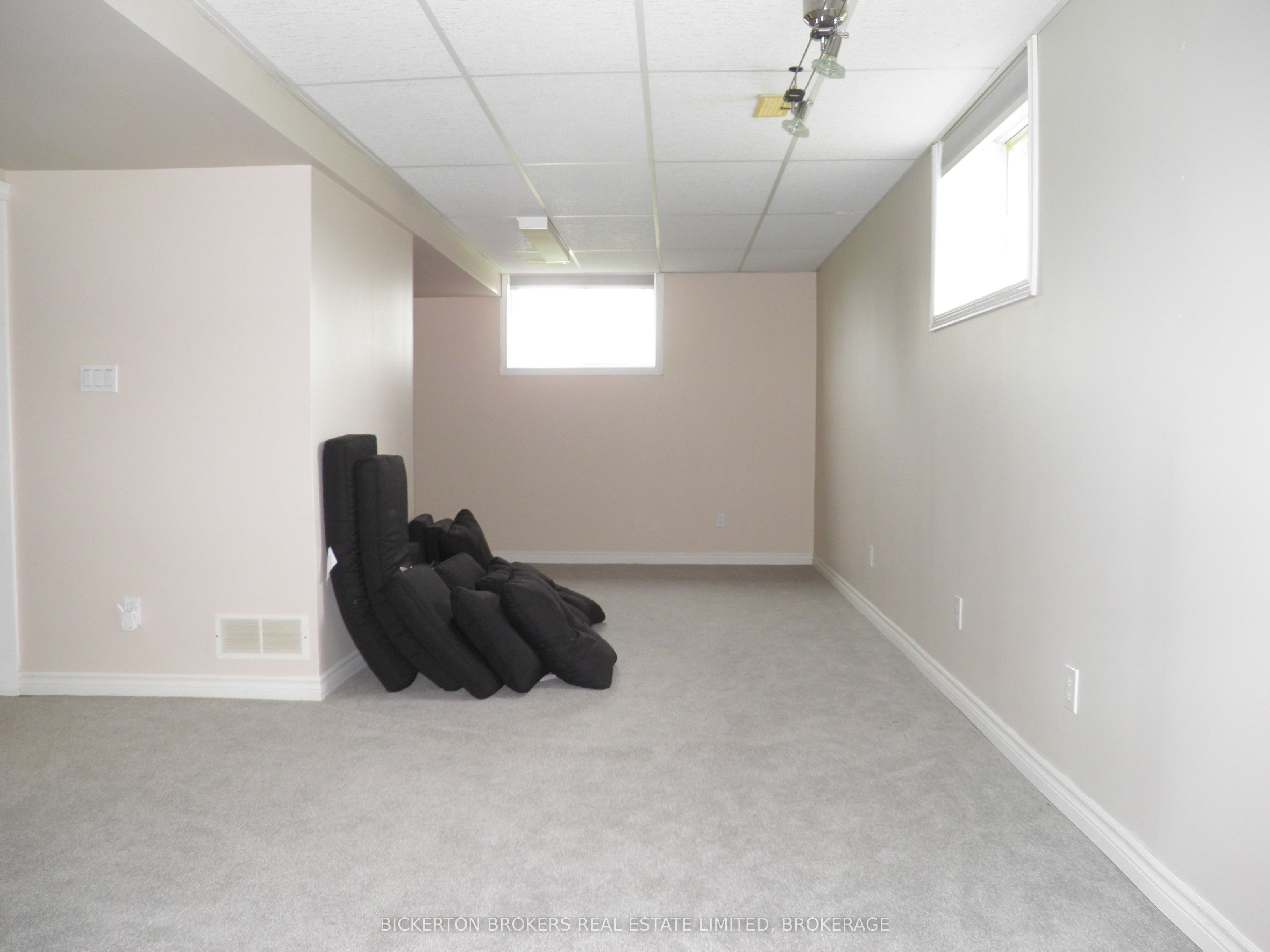 21 Frederick St Street Property Photo 31