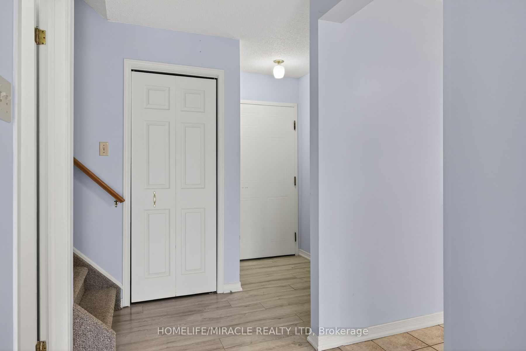 36 Champlain Crescent 32 Property Photo 6