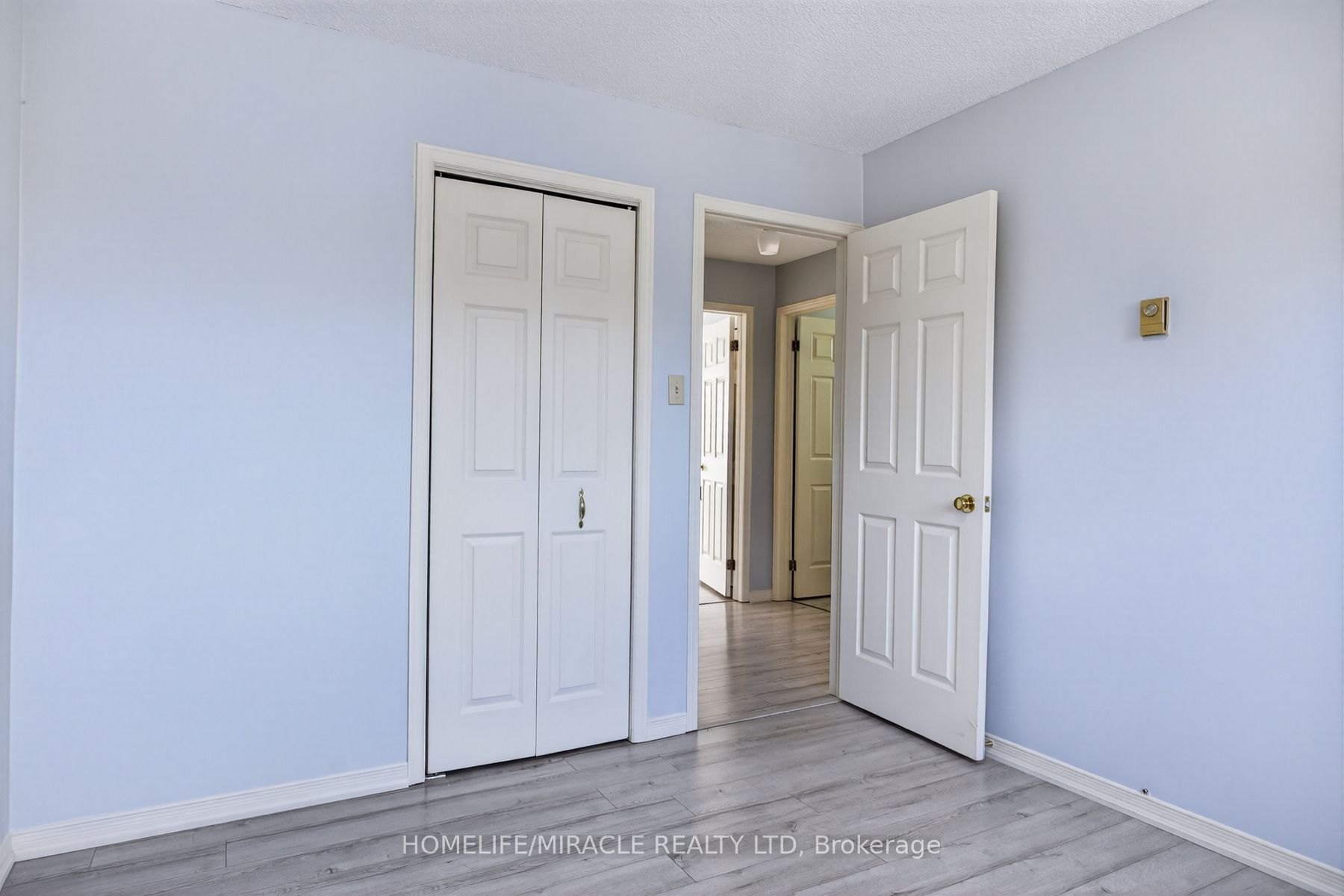36 Champlain Crescent 32 Property Photo 24