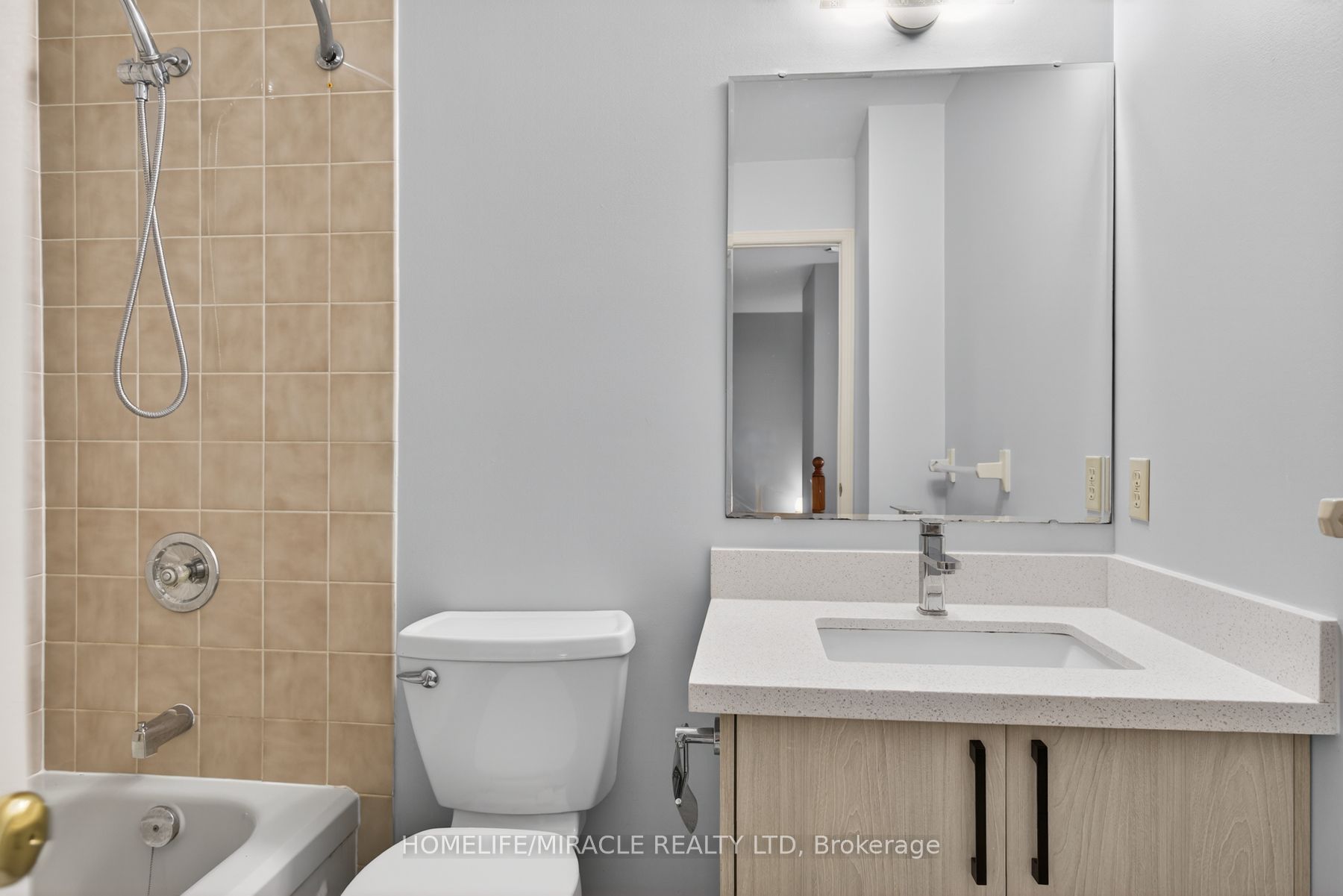 36 Champlain Crescent 32 Property Photo 25