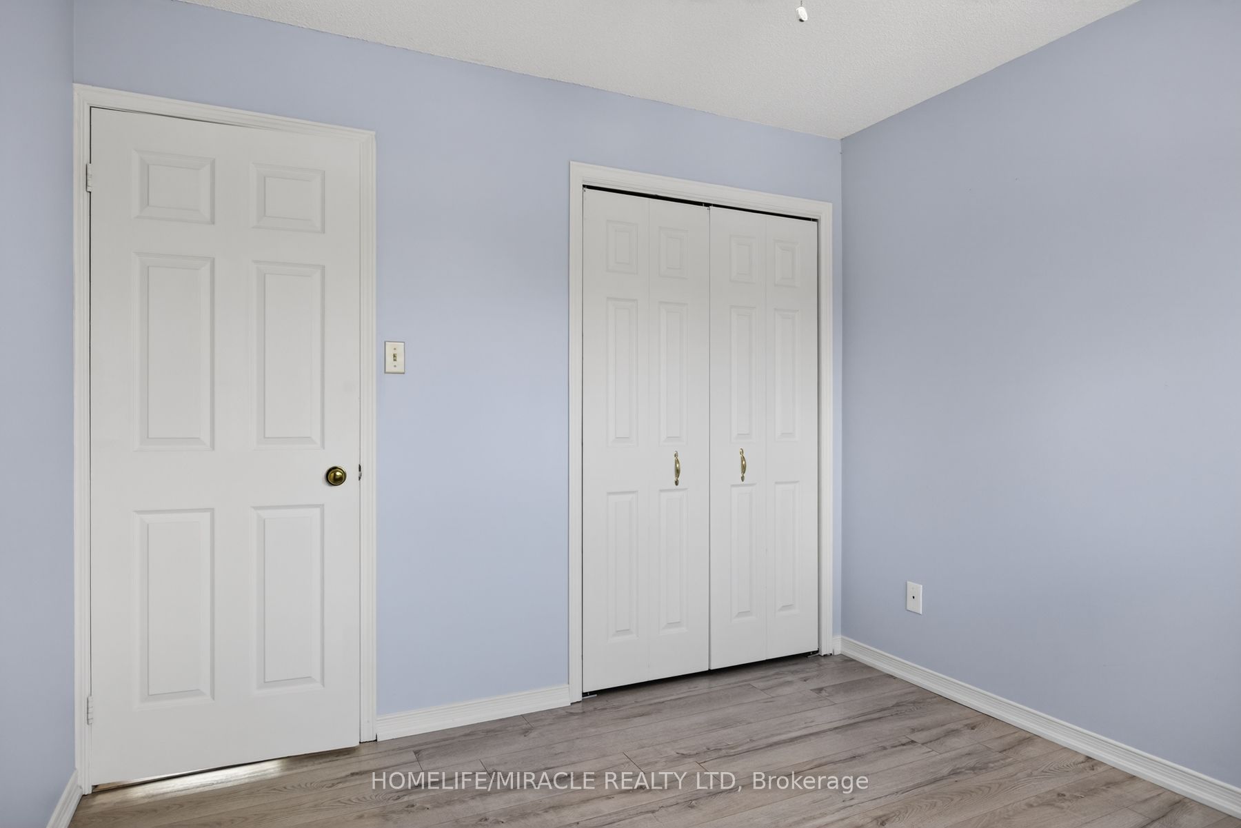 36 Champlain Crescent 32 Property Photo 27