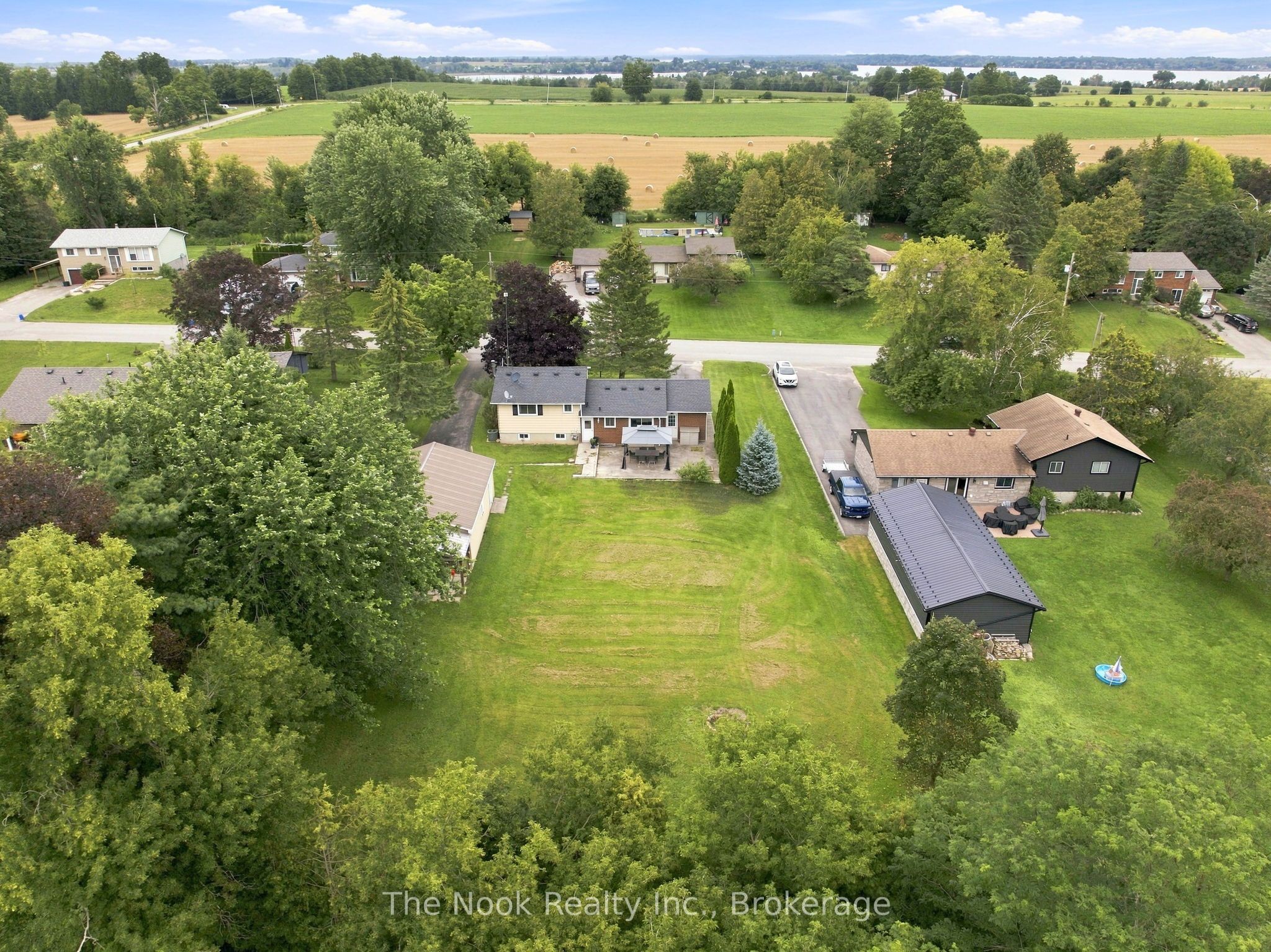 24 Cedar Ridge Drive Property Photo 1