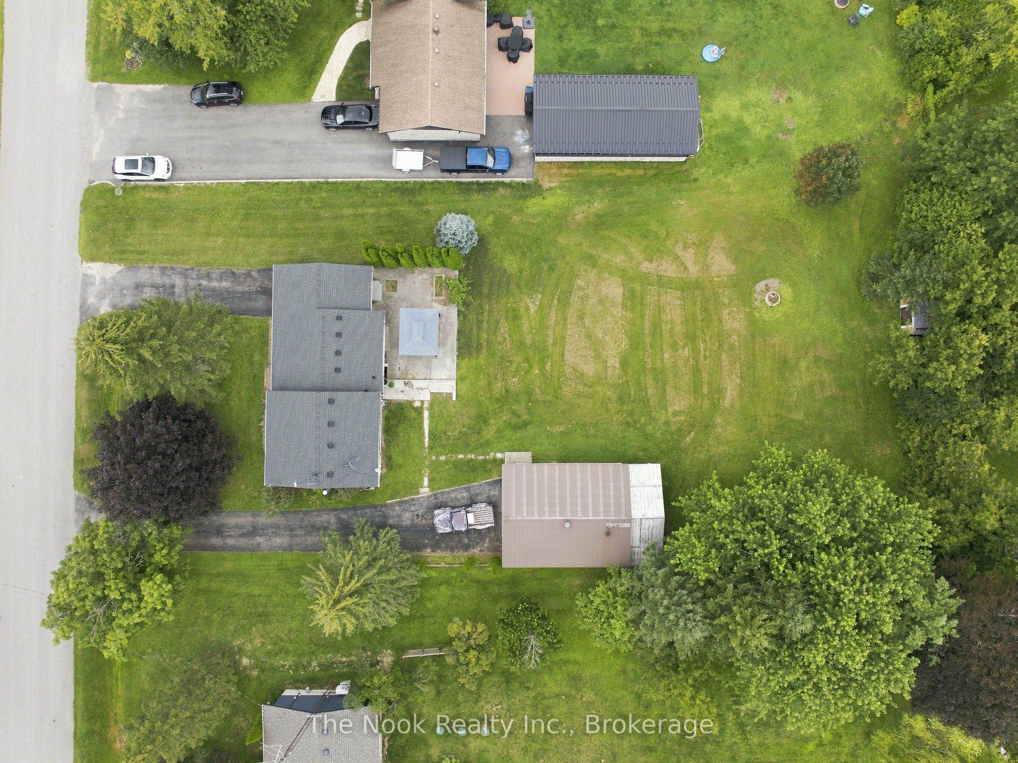 24 Cedar Ridge Drive Property Photo 2