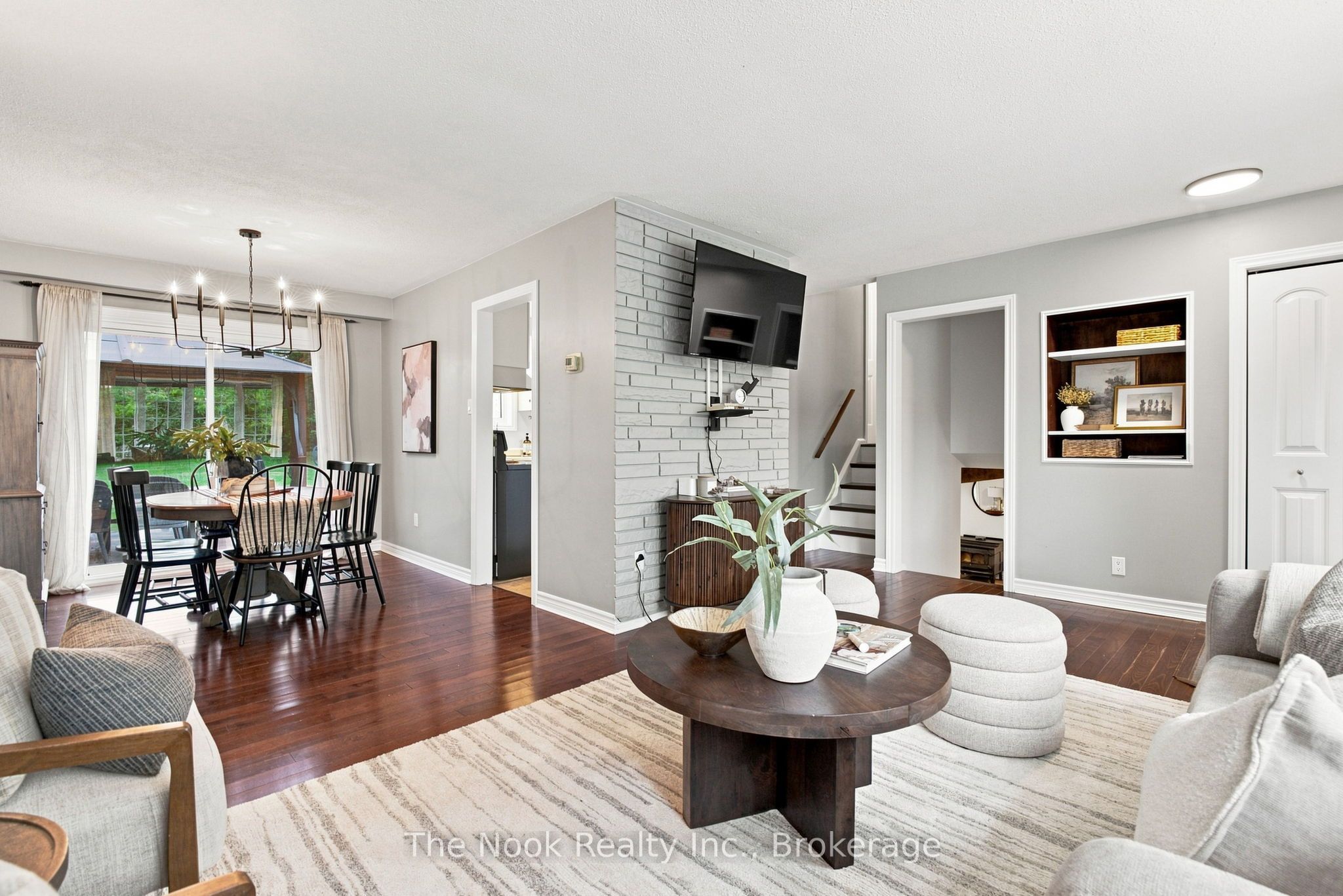 24 Cedar Ridge Drive Property Photo 13