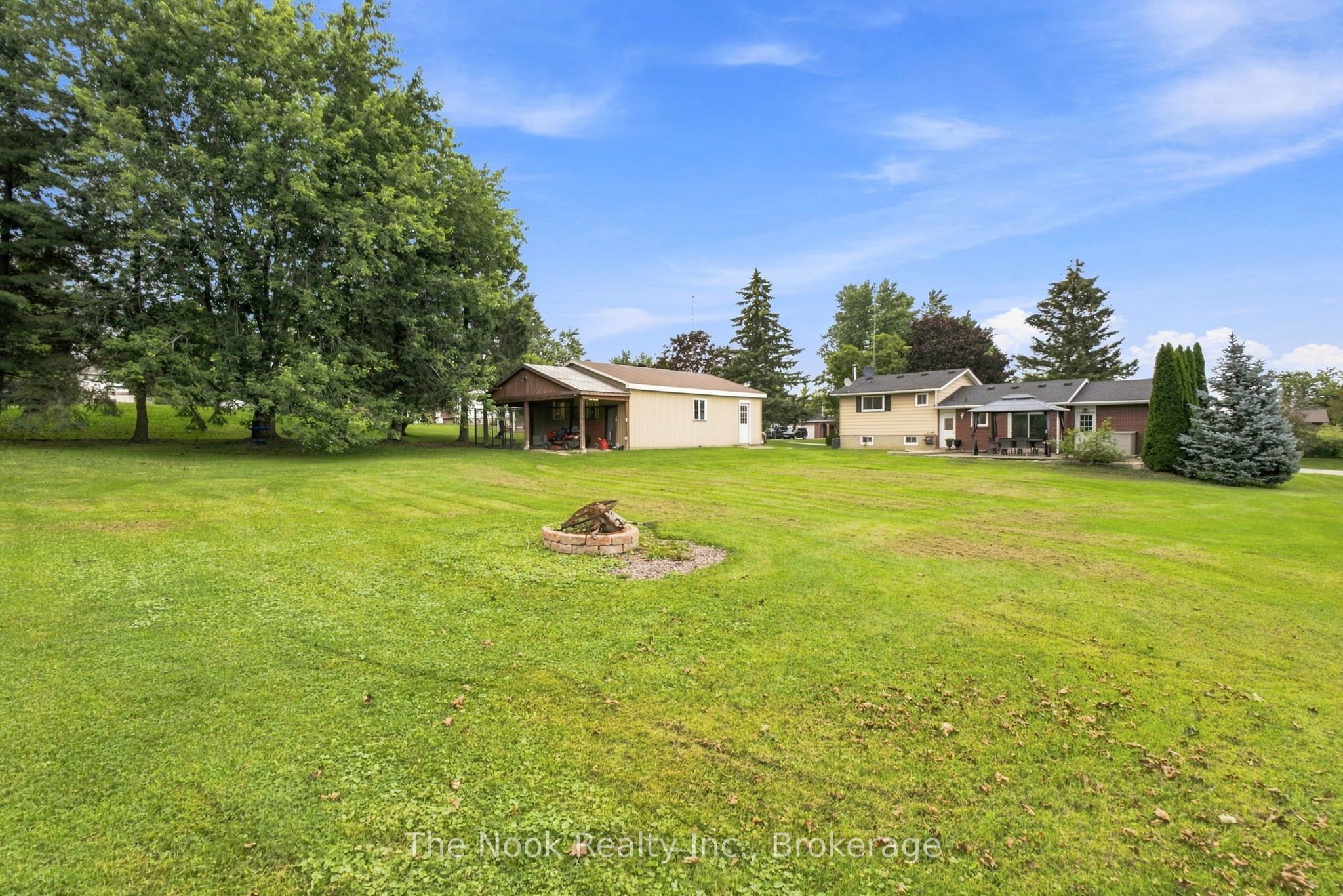 24 Cedar Ridge Drive Property Photo 42