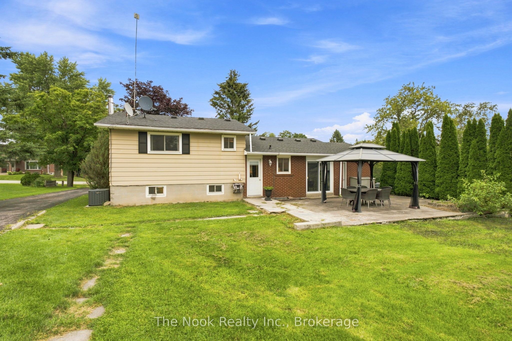24 Cedar Ridge Drive Property Photo 43