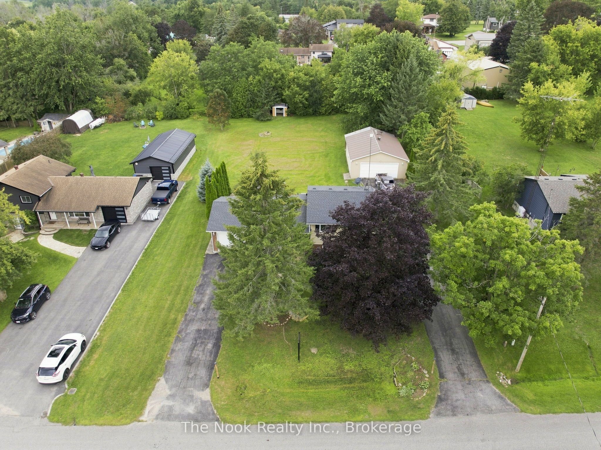 24 Cedar Ridge Drive Property Photo 49