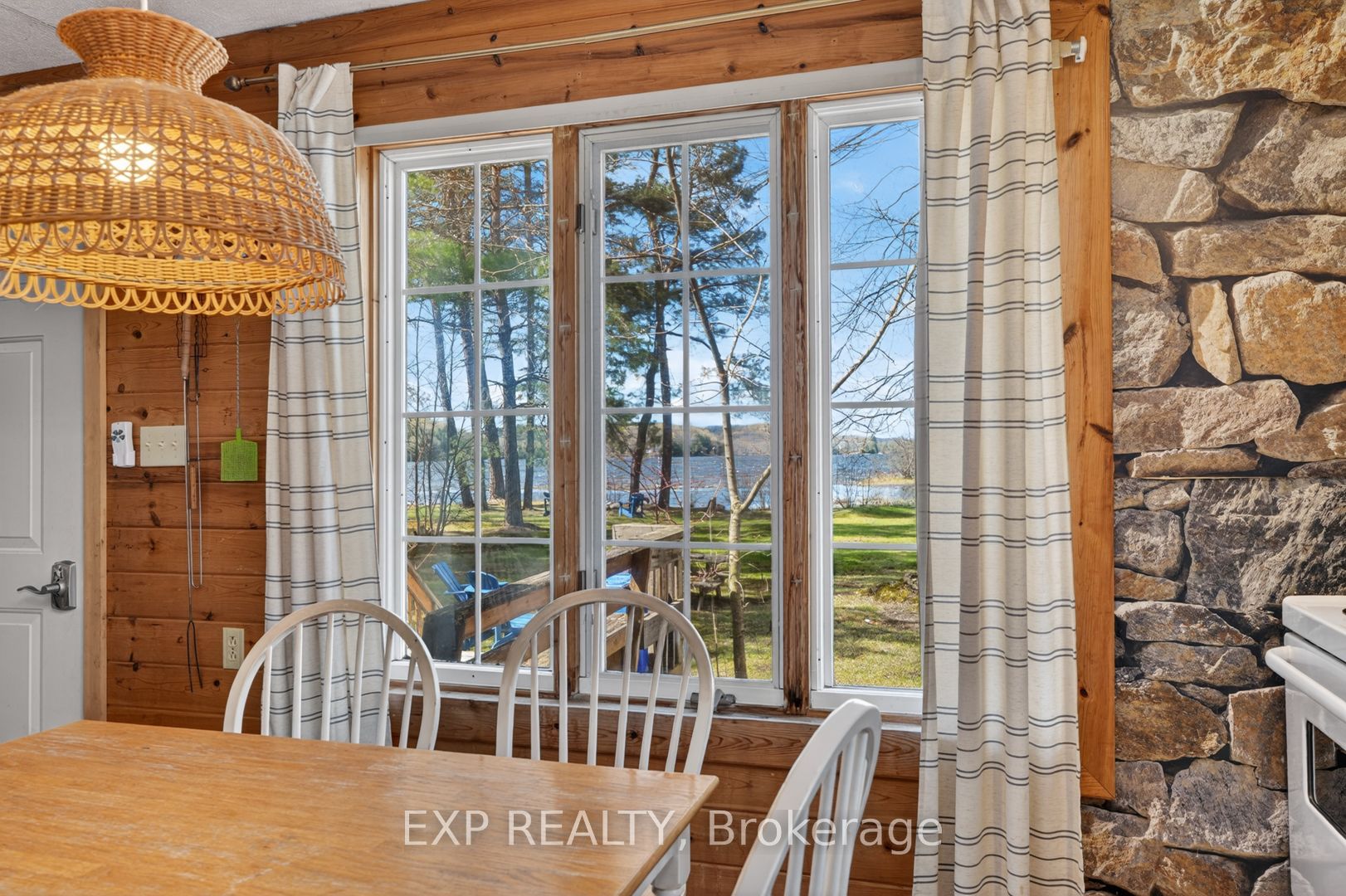 1039 Wonder Beach Road Property Photo 12