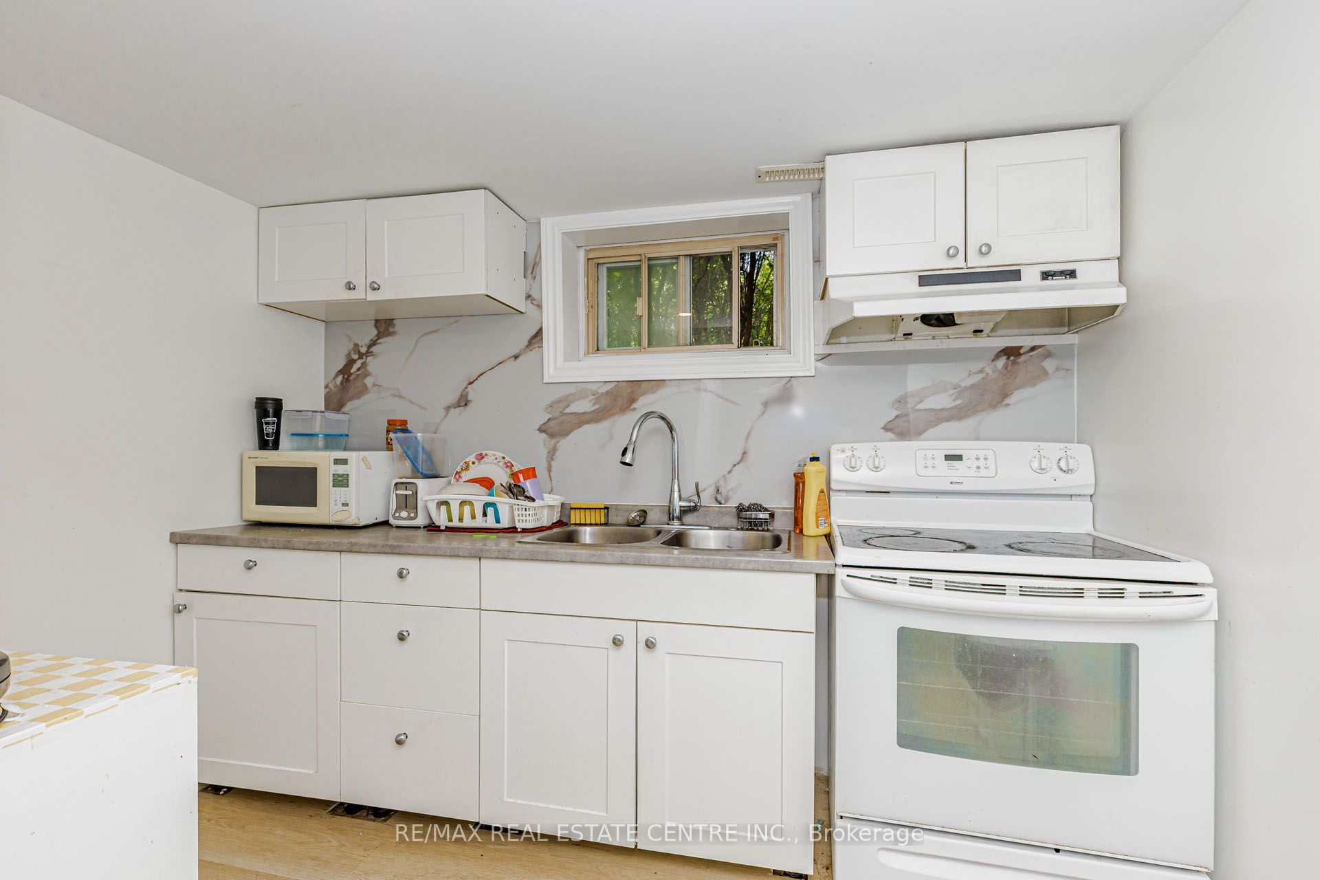 16 Ainslie Avenue Property Photo 15