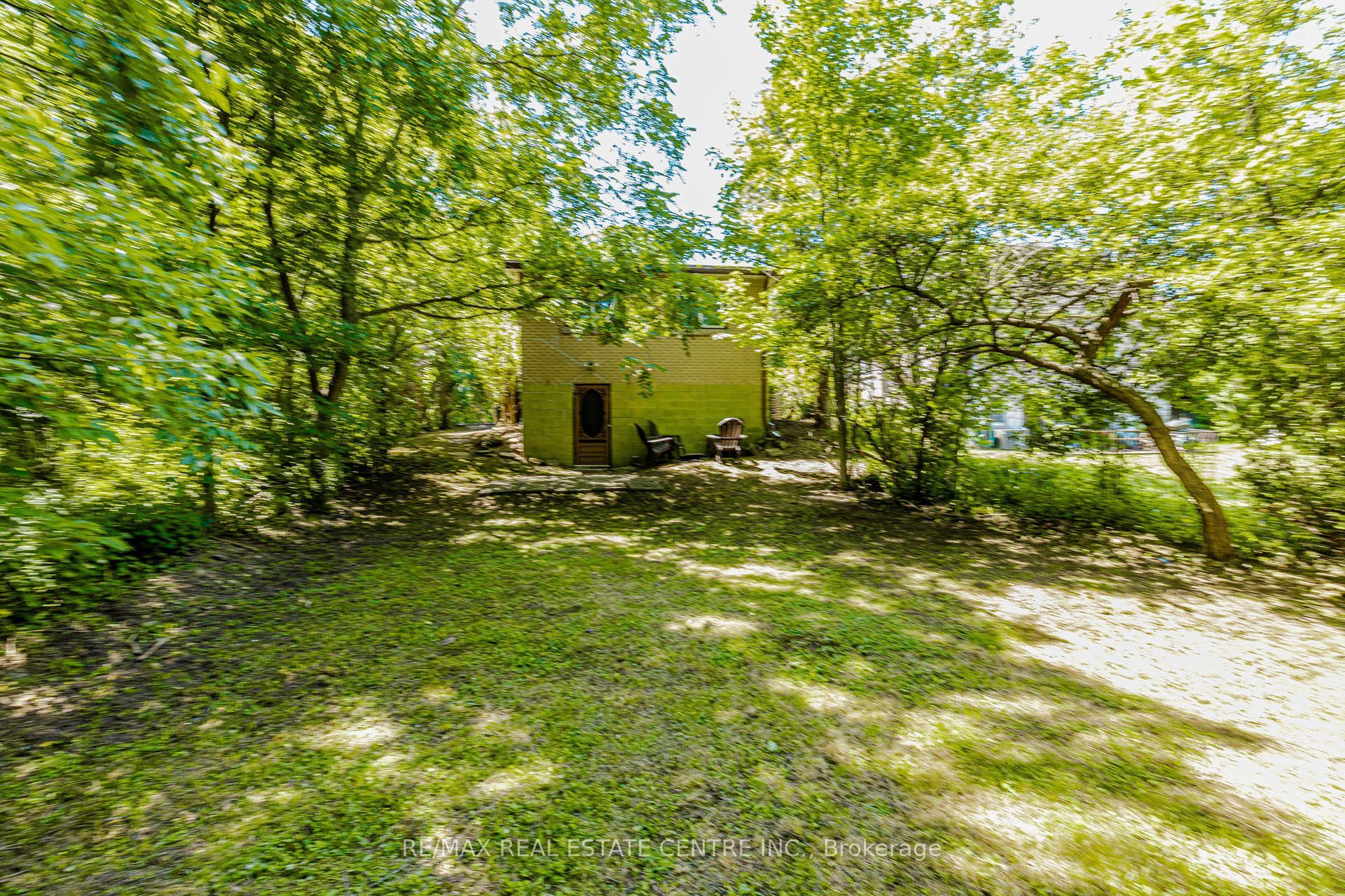 16 Ainslie Avenue Property Photo 16