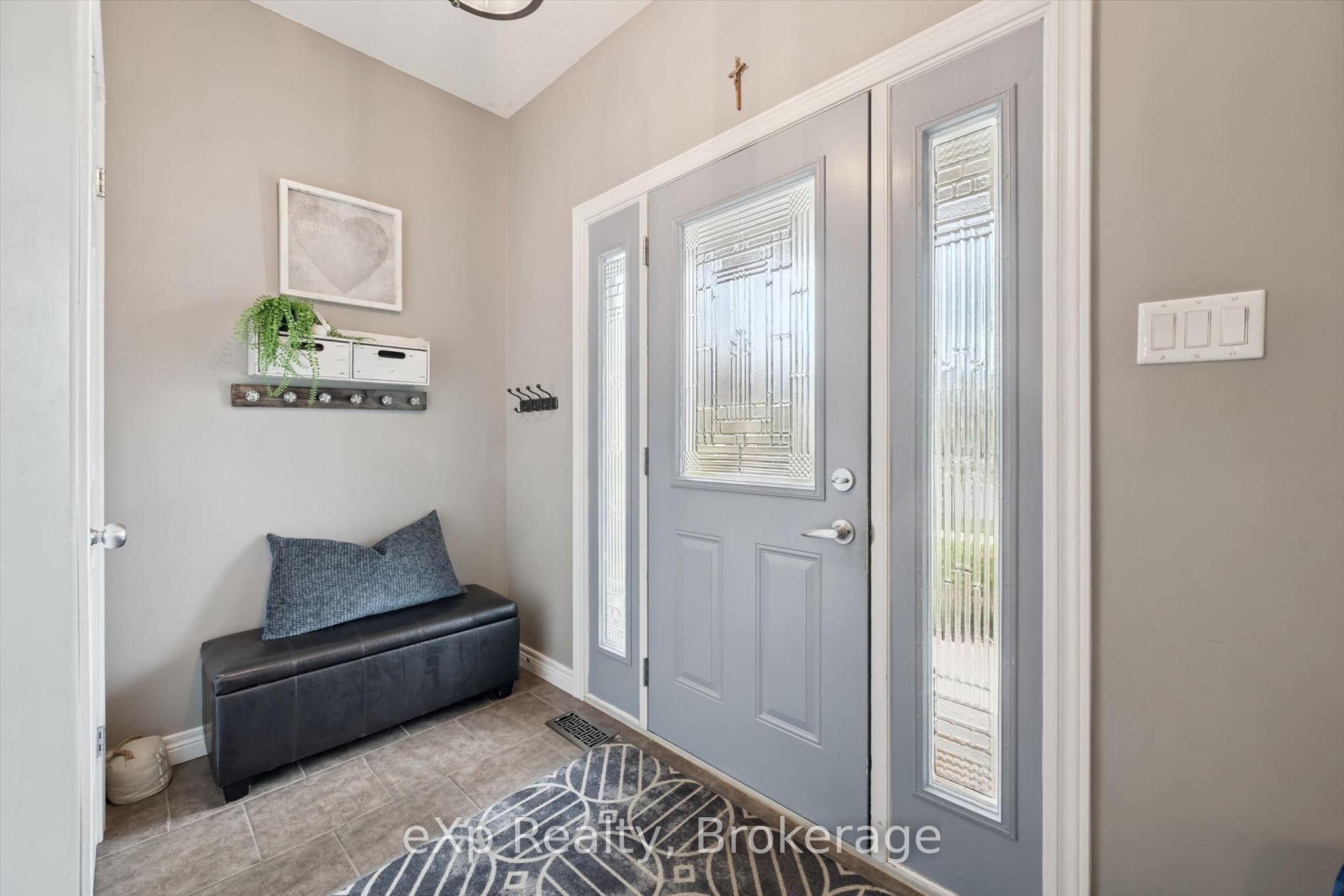 41 Westra Drive Property Photo 7
