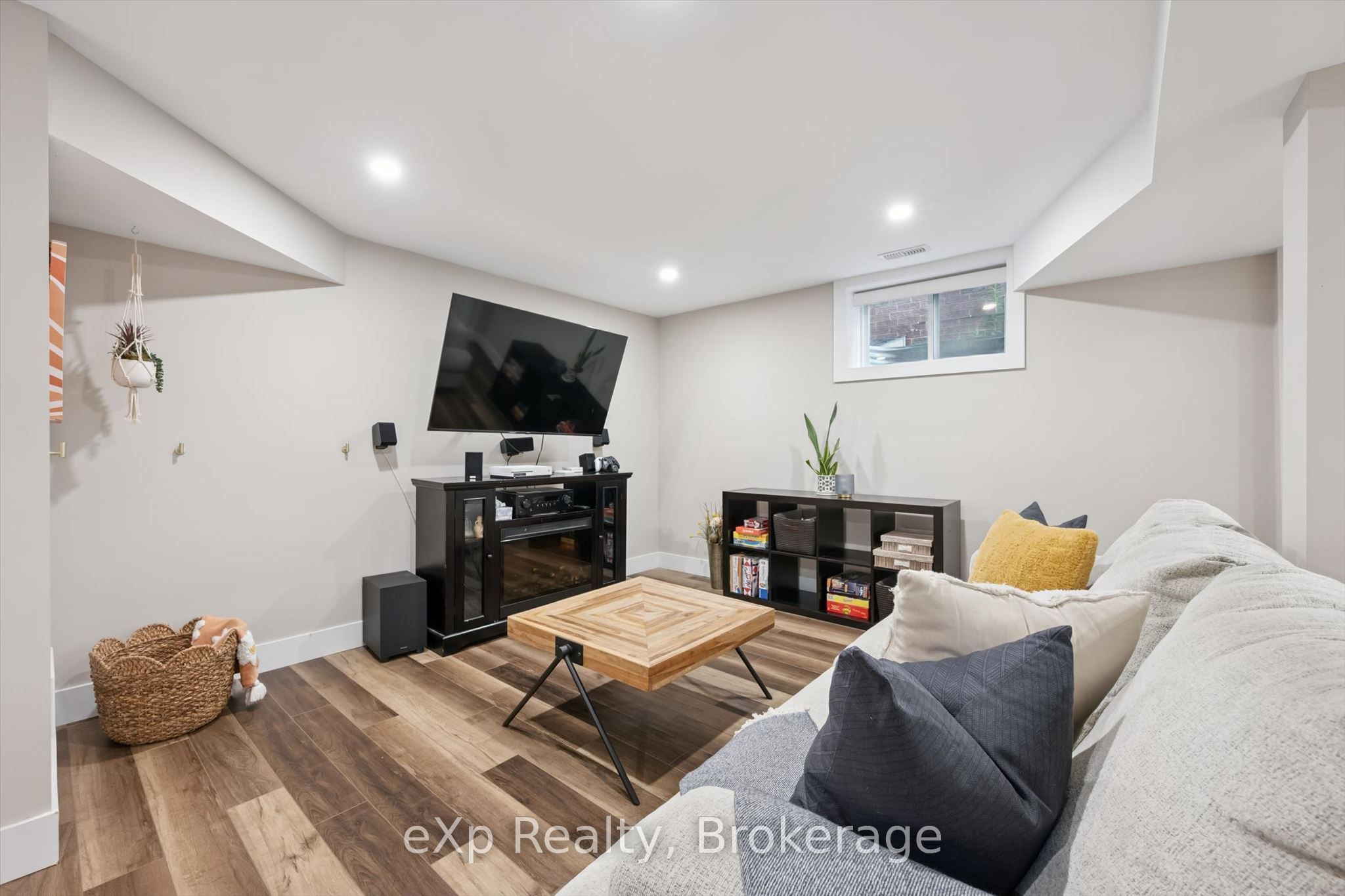 41 Westra Drive Property Photo 29