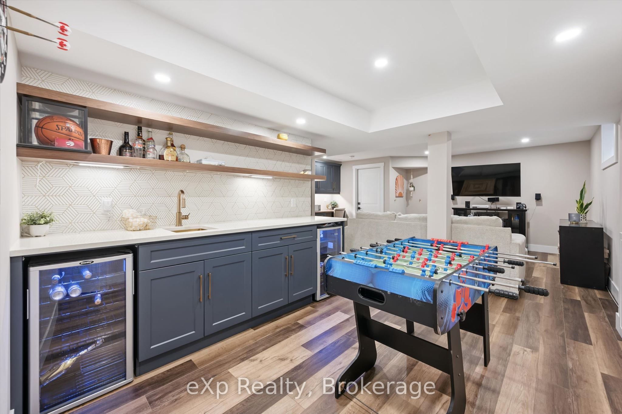 41 Westra Drive Property Photo 31